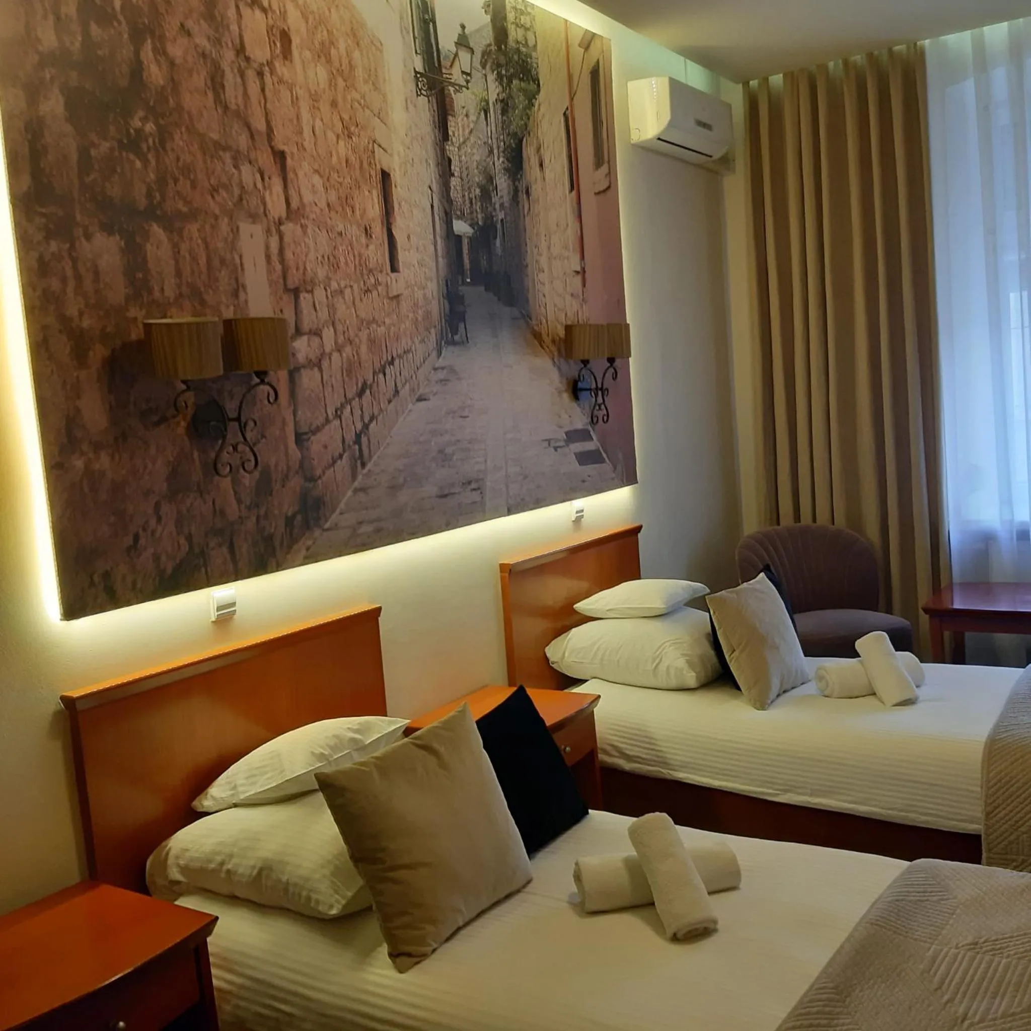 Bed in Hotel Wenecki