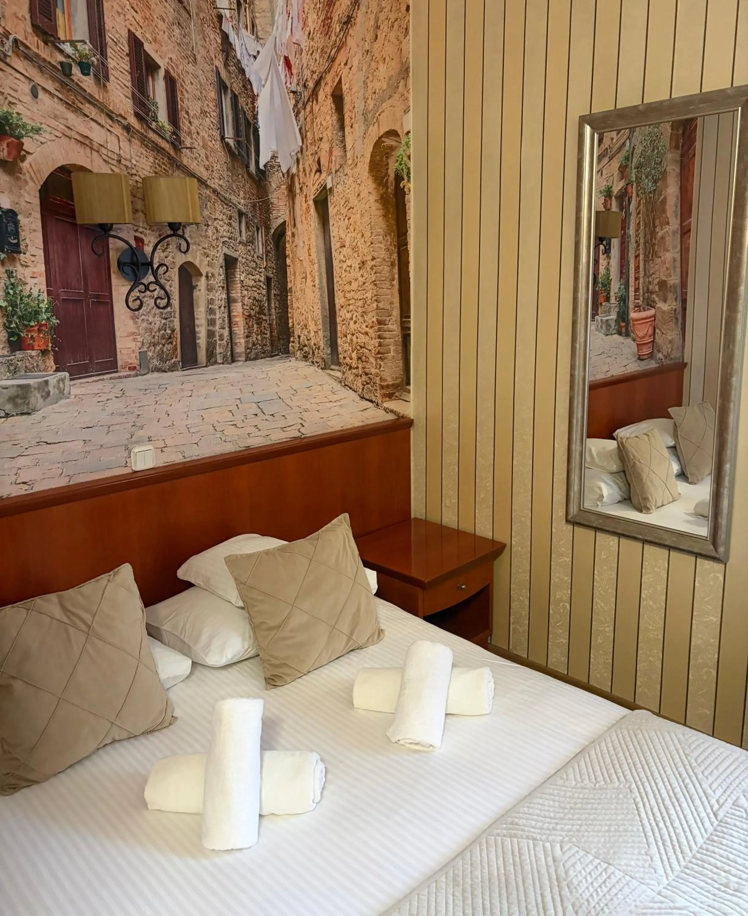 Bed in Hotel Wenecki