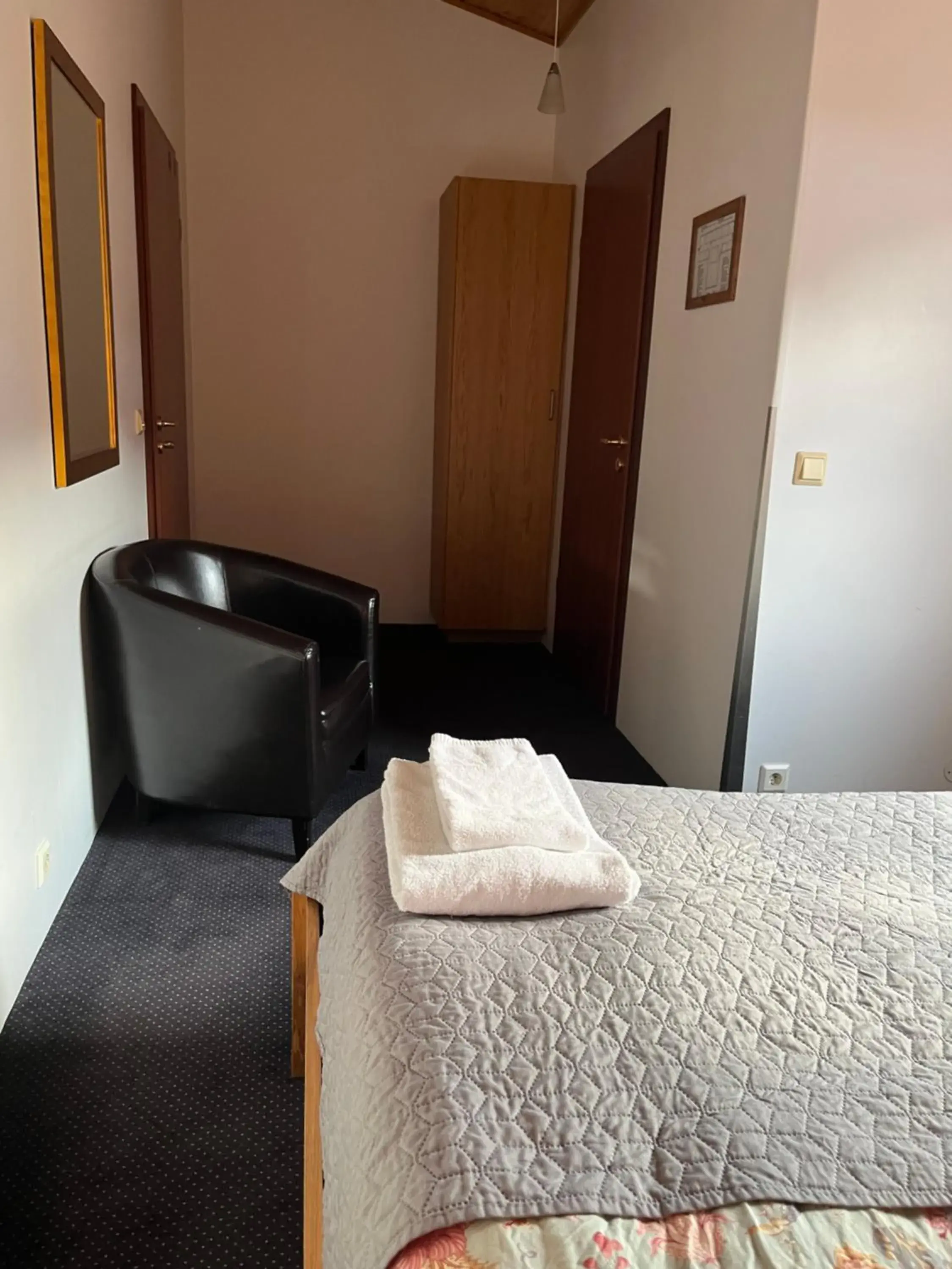 Double Room in Engimyri Lodge Double Room in Engimyri Lodge