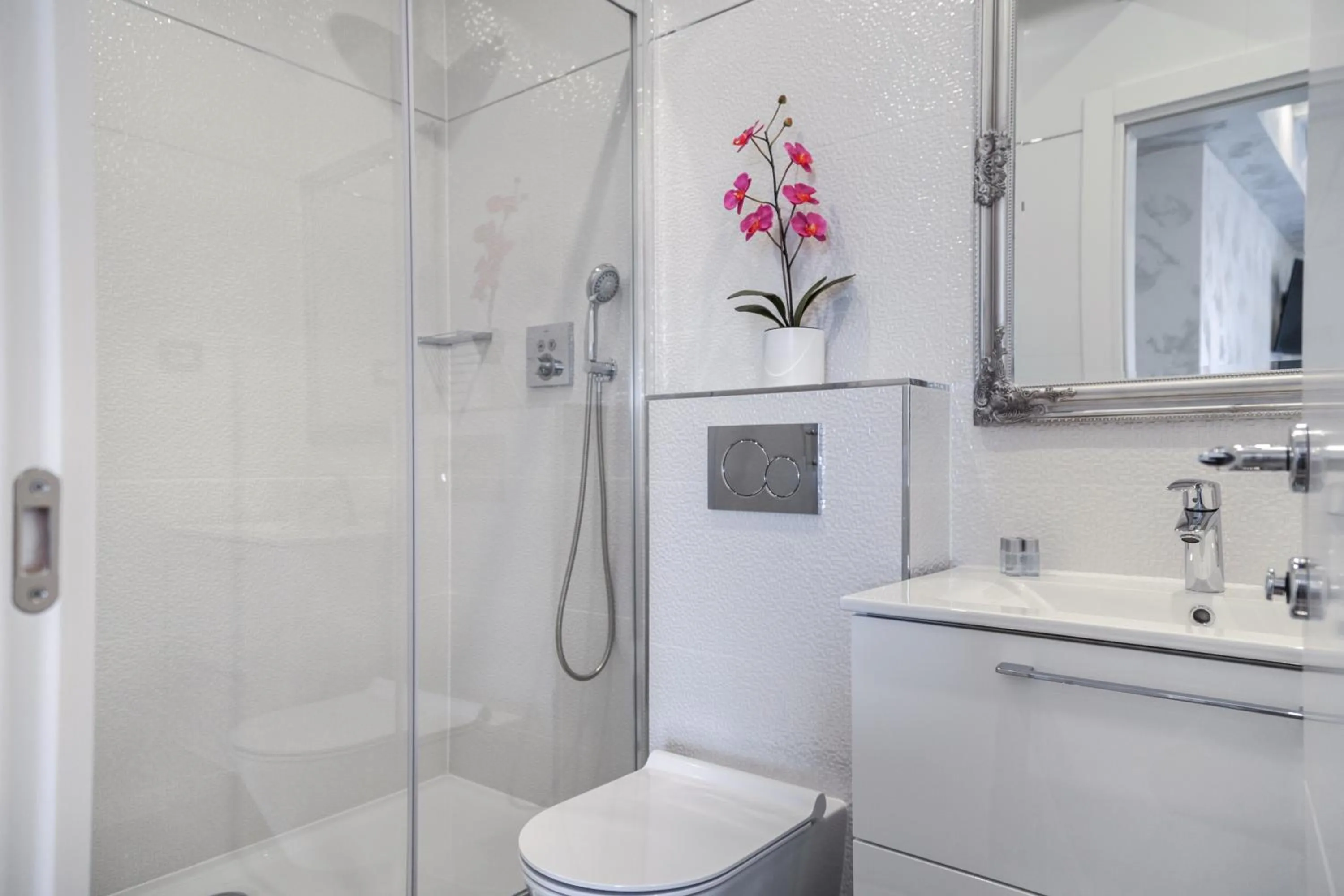 Bathroom in Royal View