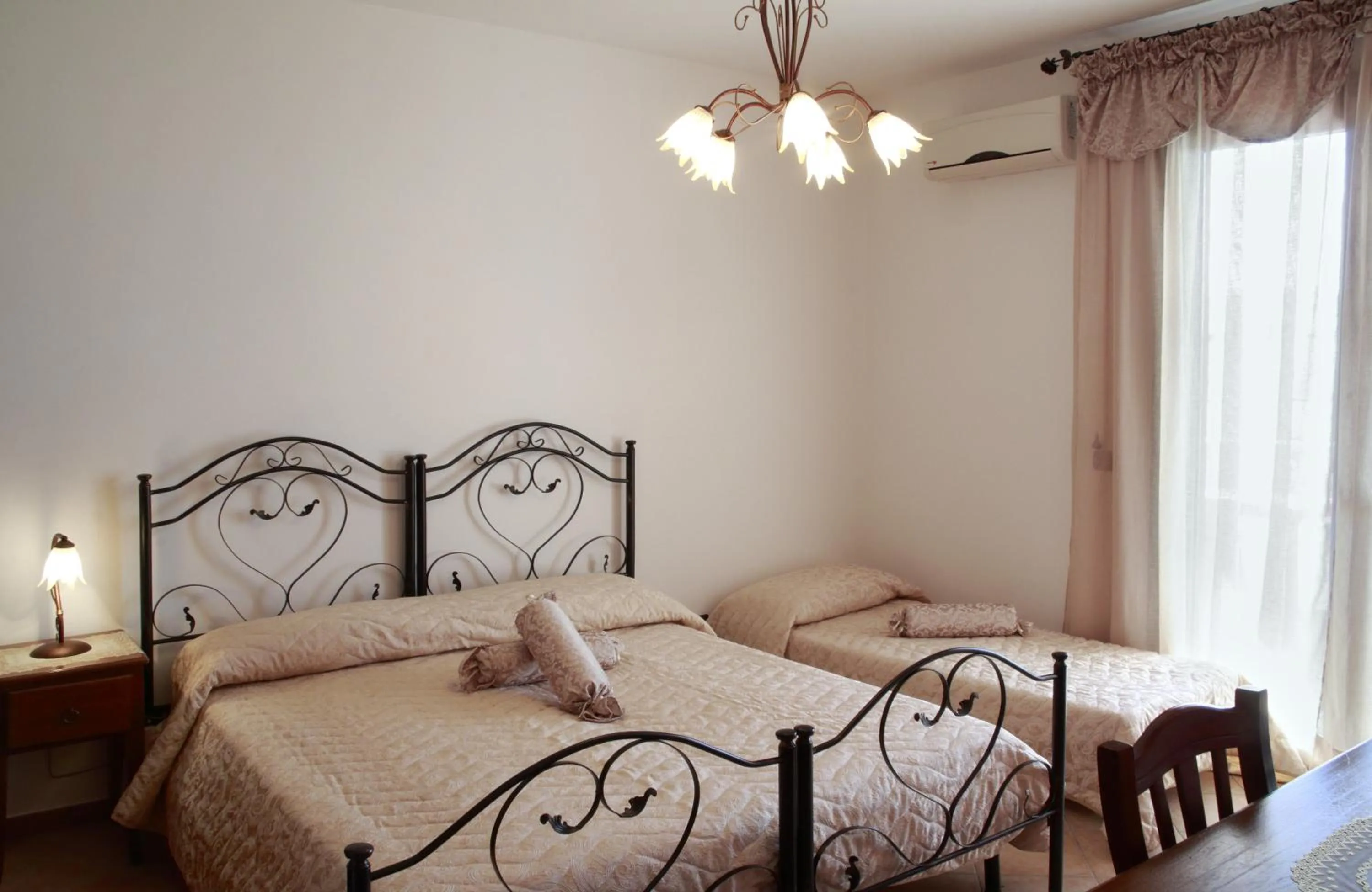 Bedroom, Bed in B&B Magic Holiday