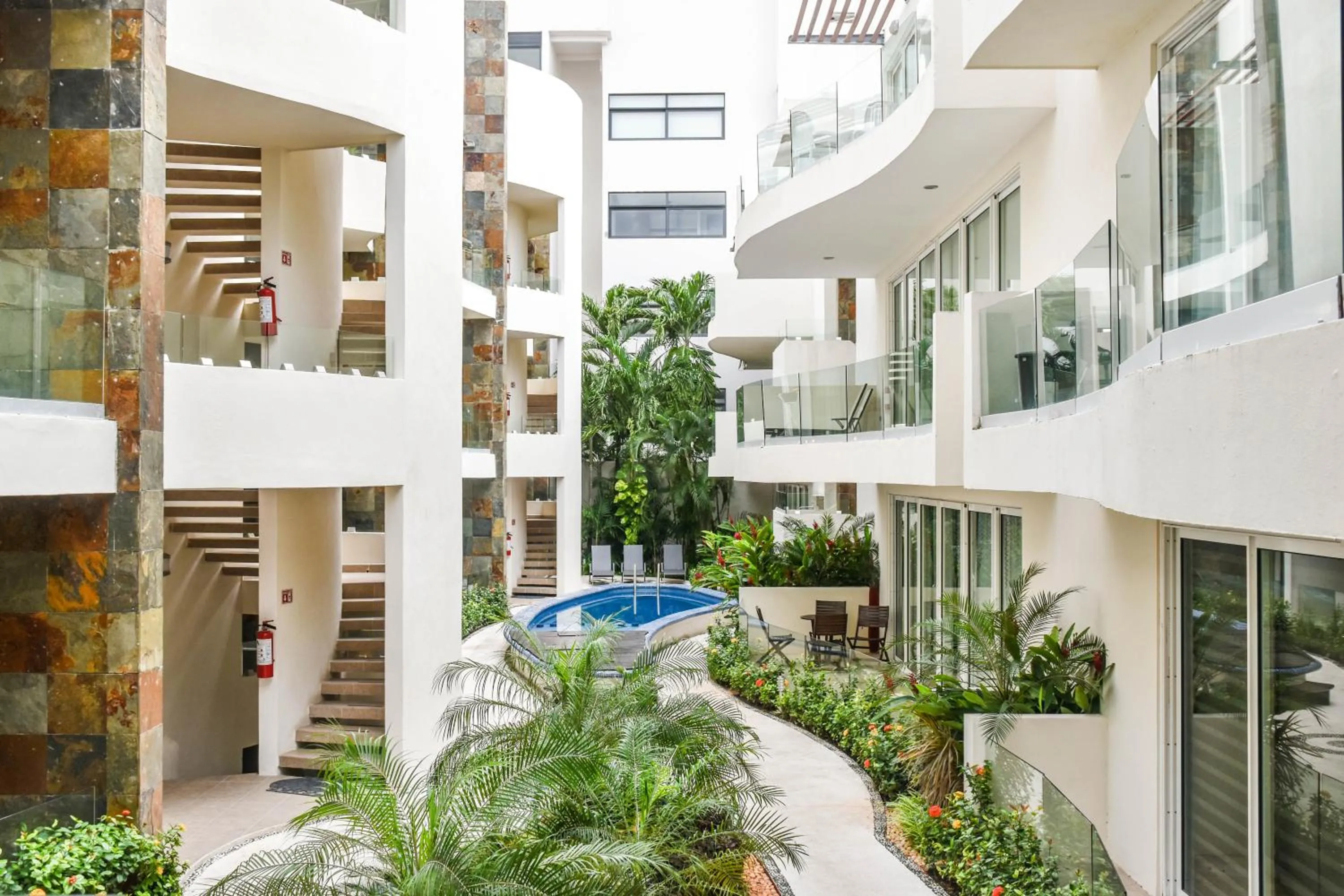 Swimming pool in Mamitas Village by Casago