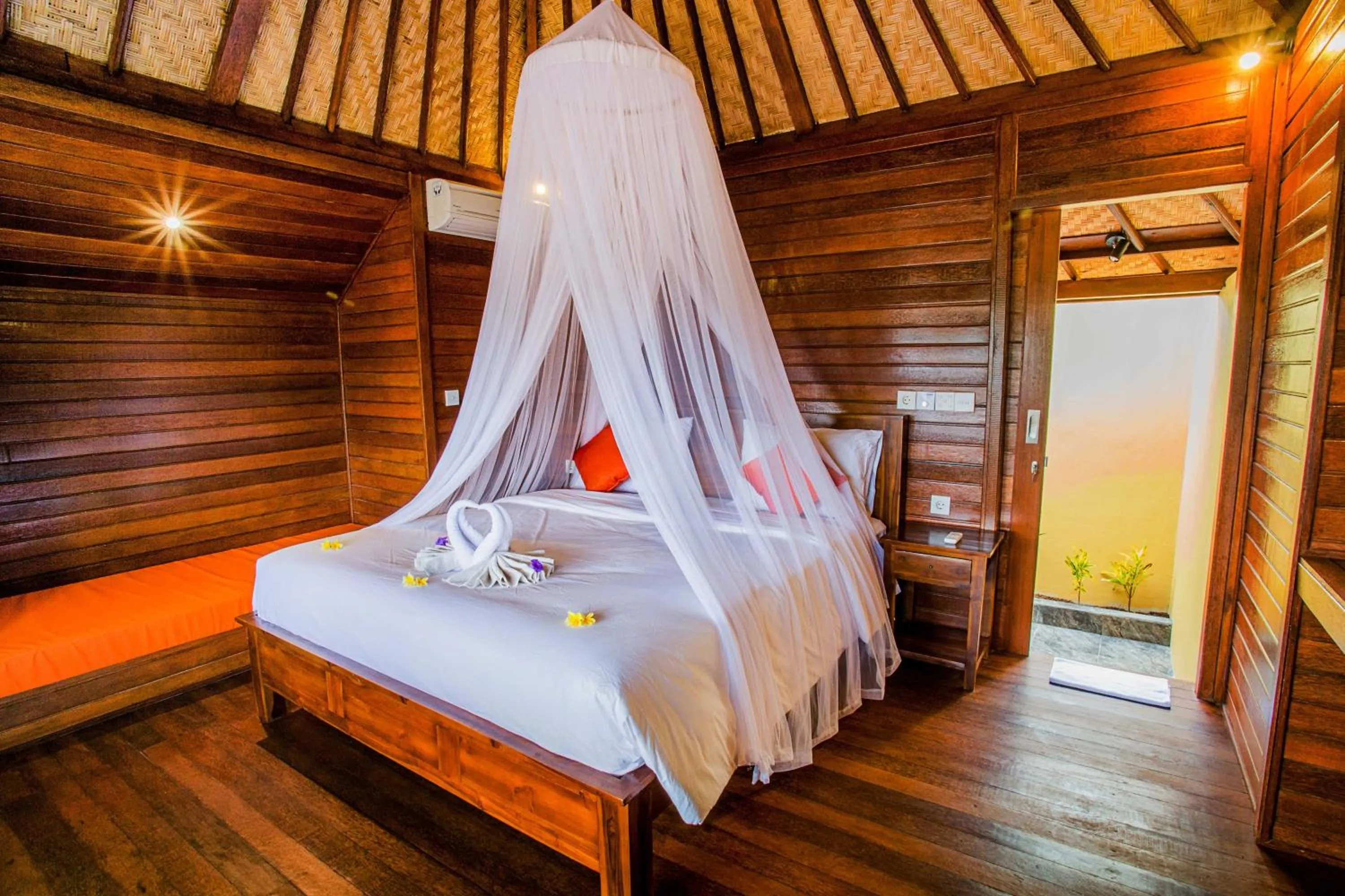 Bed in Samanta Huts
