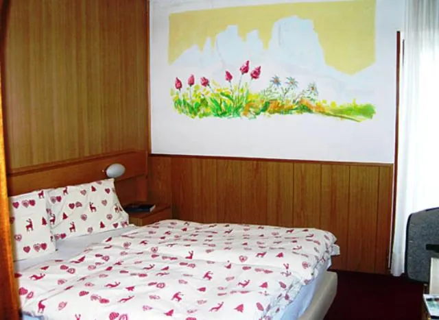 Decorative detail, Bed in Hotel Gran Mugon