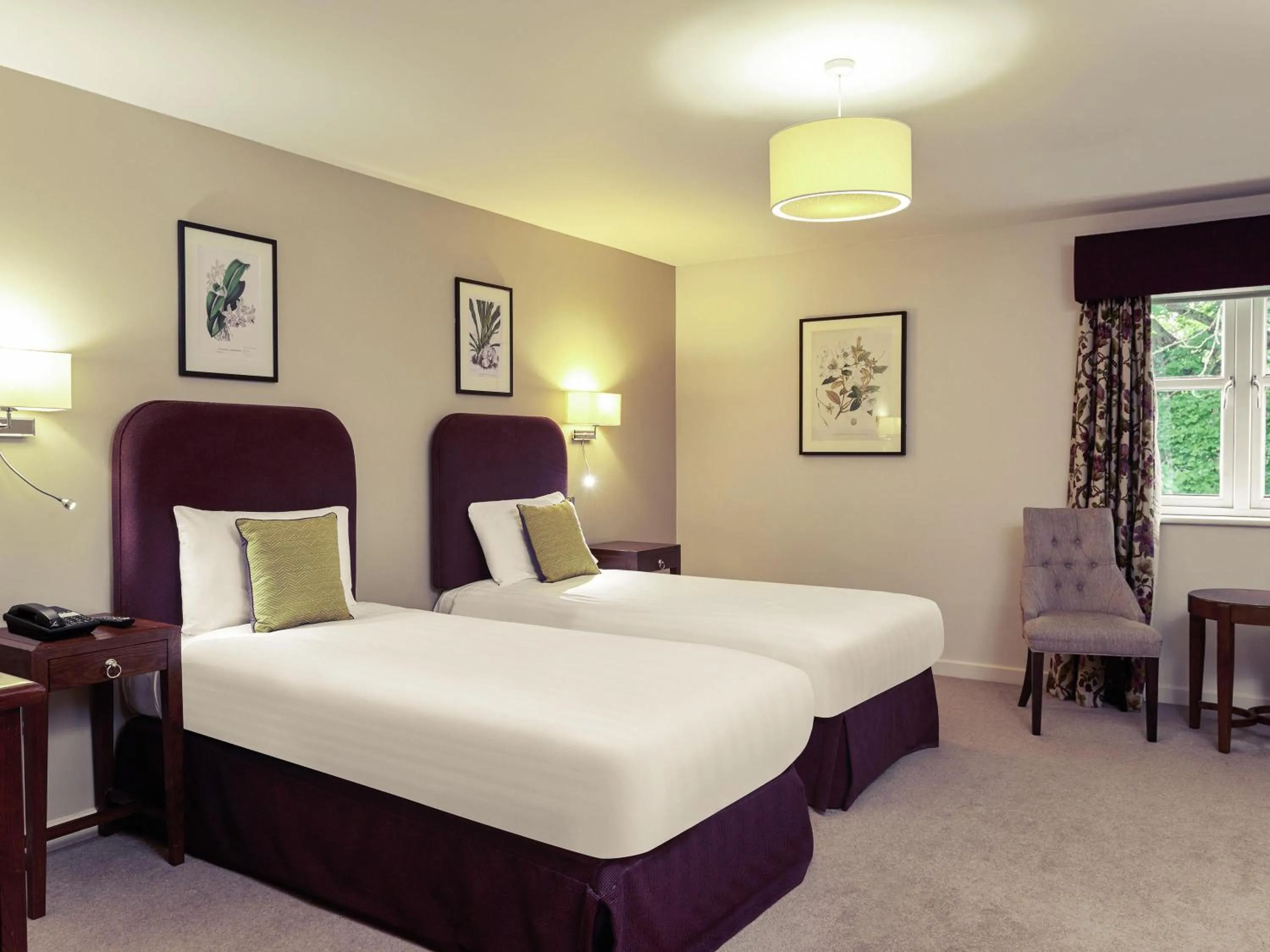 Bedroom, Bed in Mercure Thame Lambert Hotel