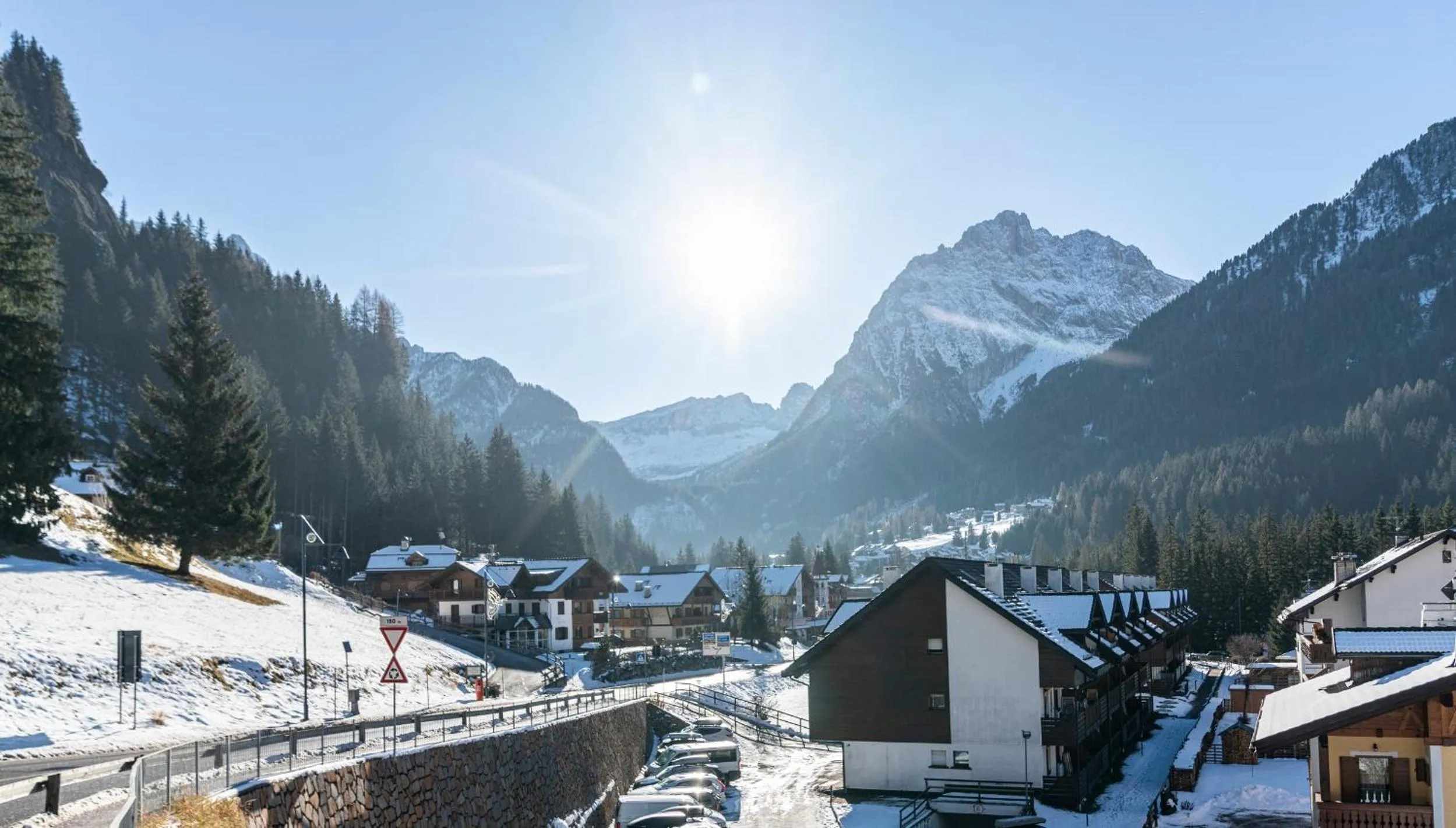 Property building in Residence Contrin