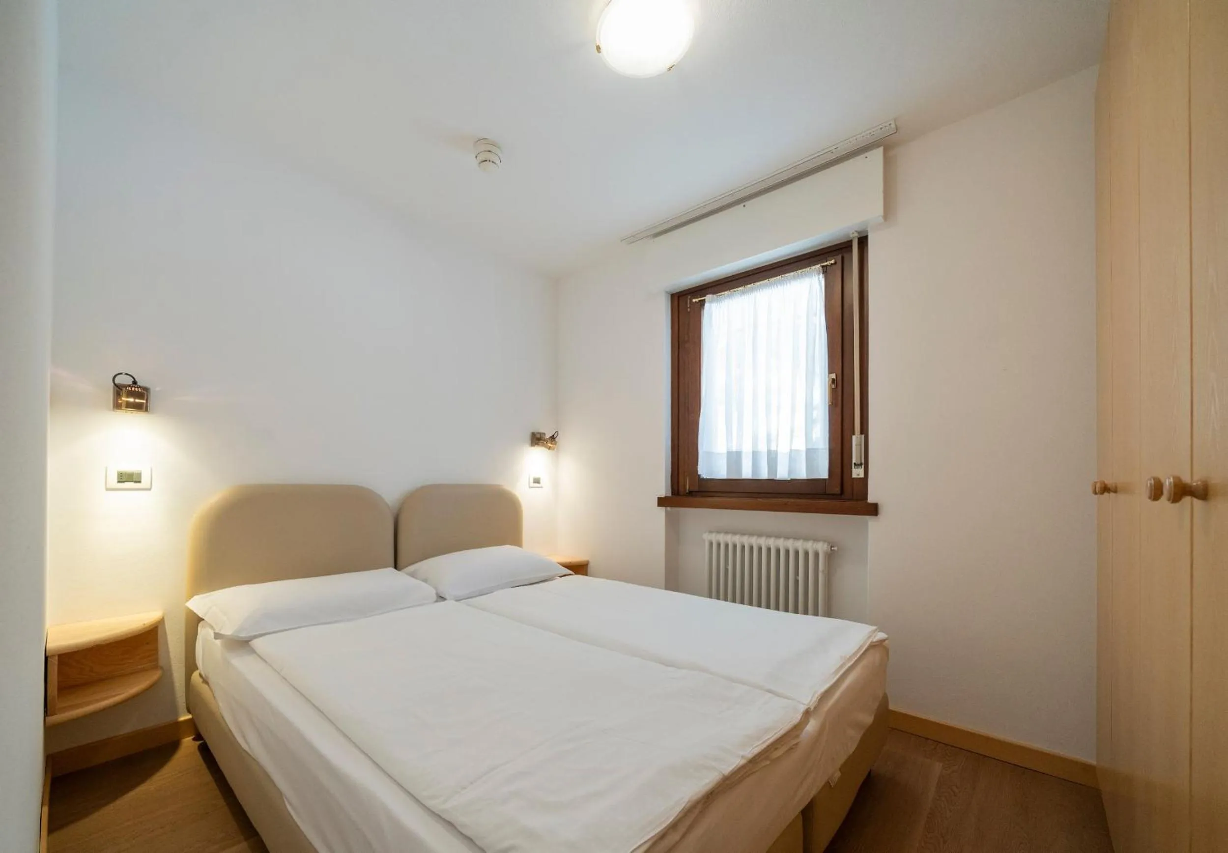 Bedroom, Bed in Residence Contrin