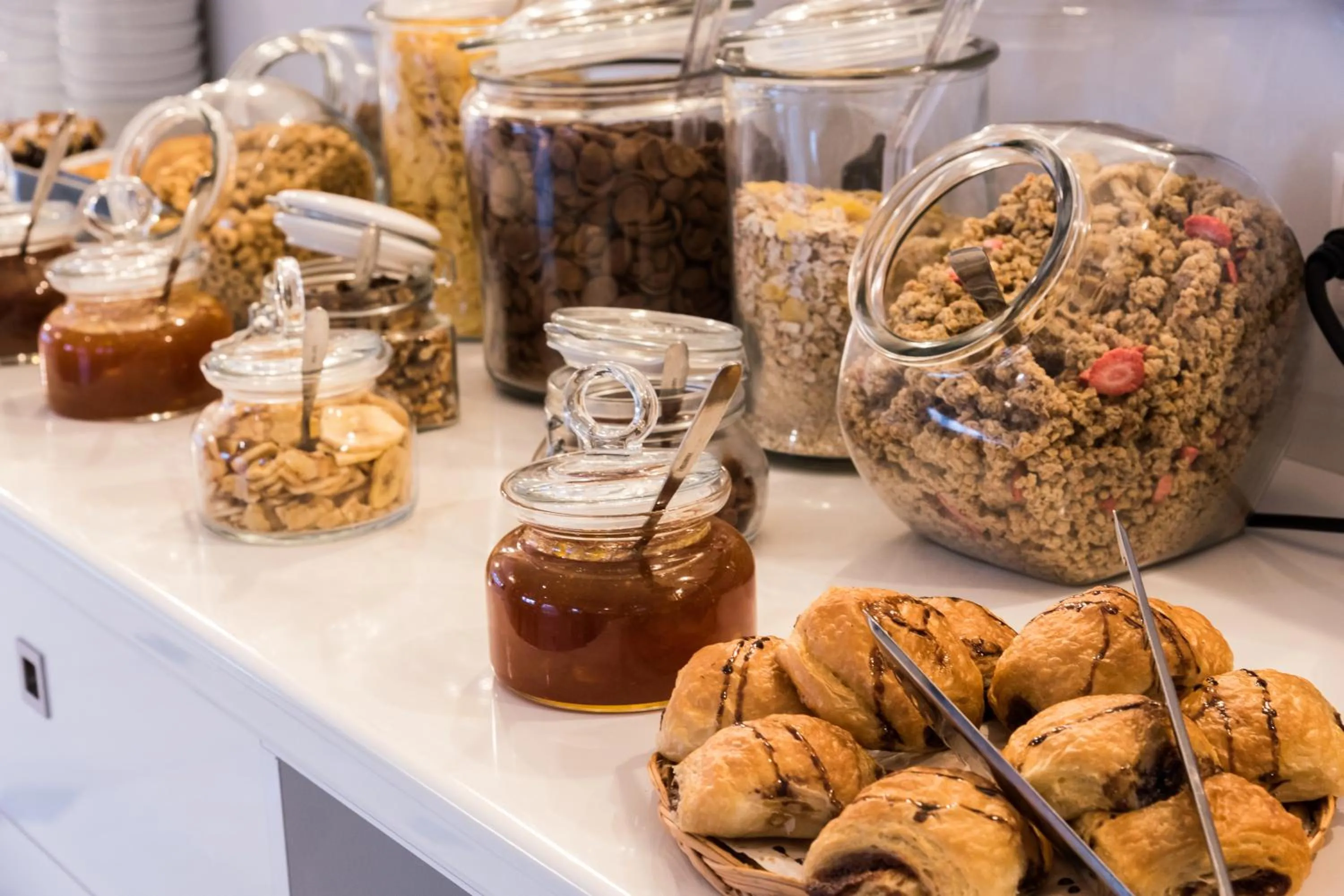 Buffet breakfast in Windmill Hotel