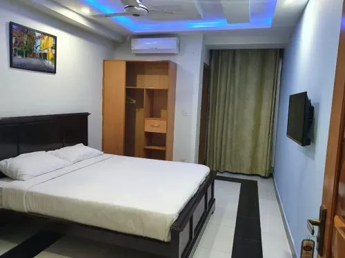 AAKAS Hotel & Restaurant