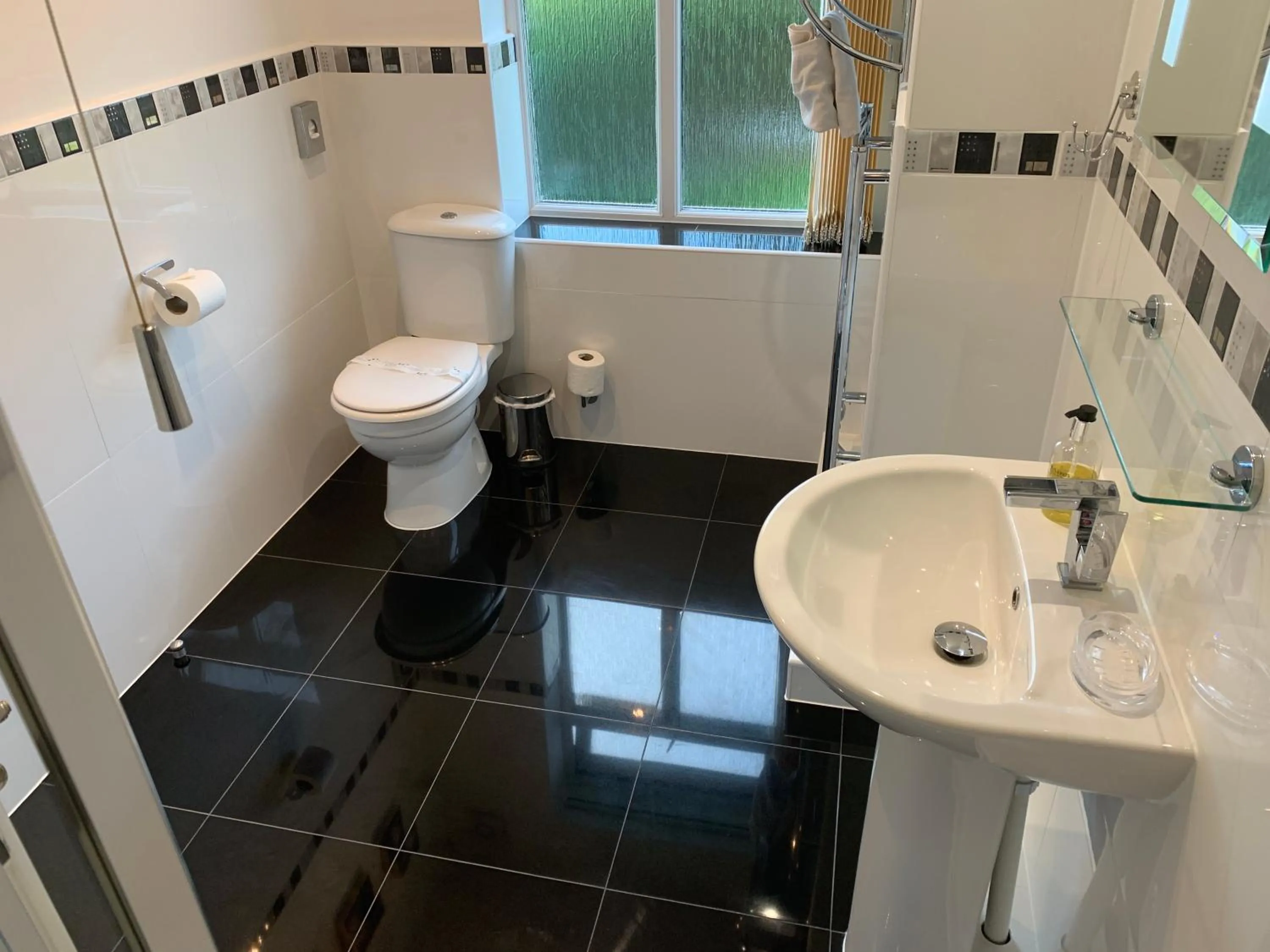 Bathroom in Avonpark House