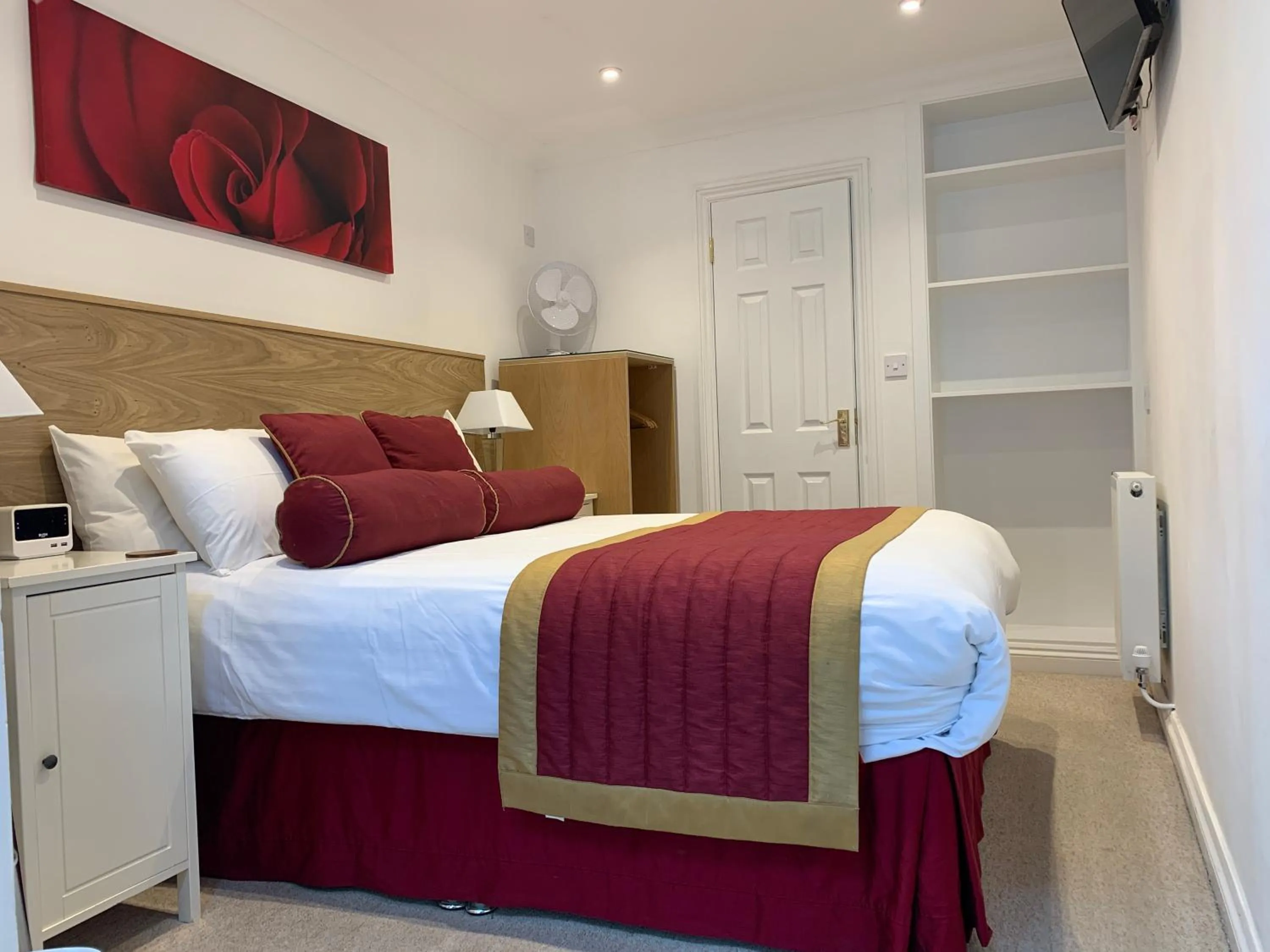 Bed in Avonpark House