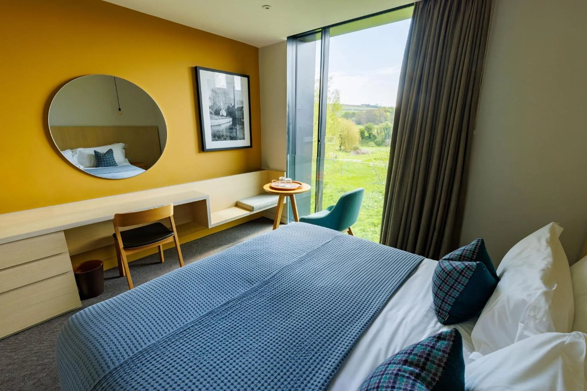 Photo of the whole room, Bed in Feldon Valley