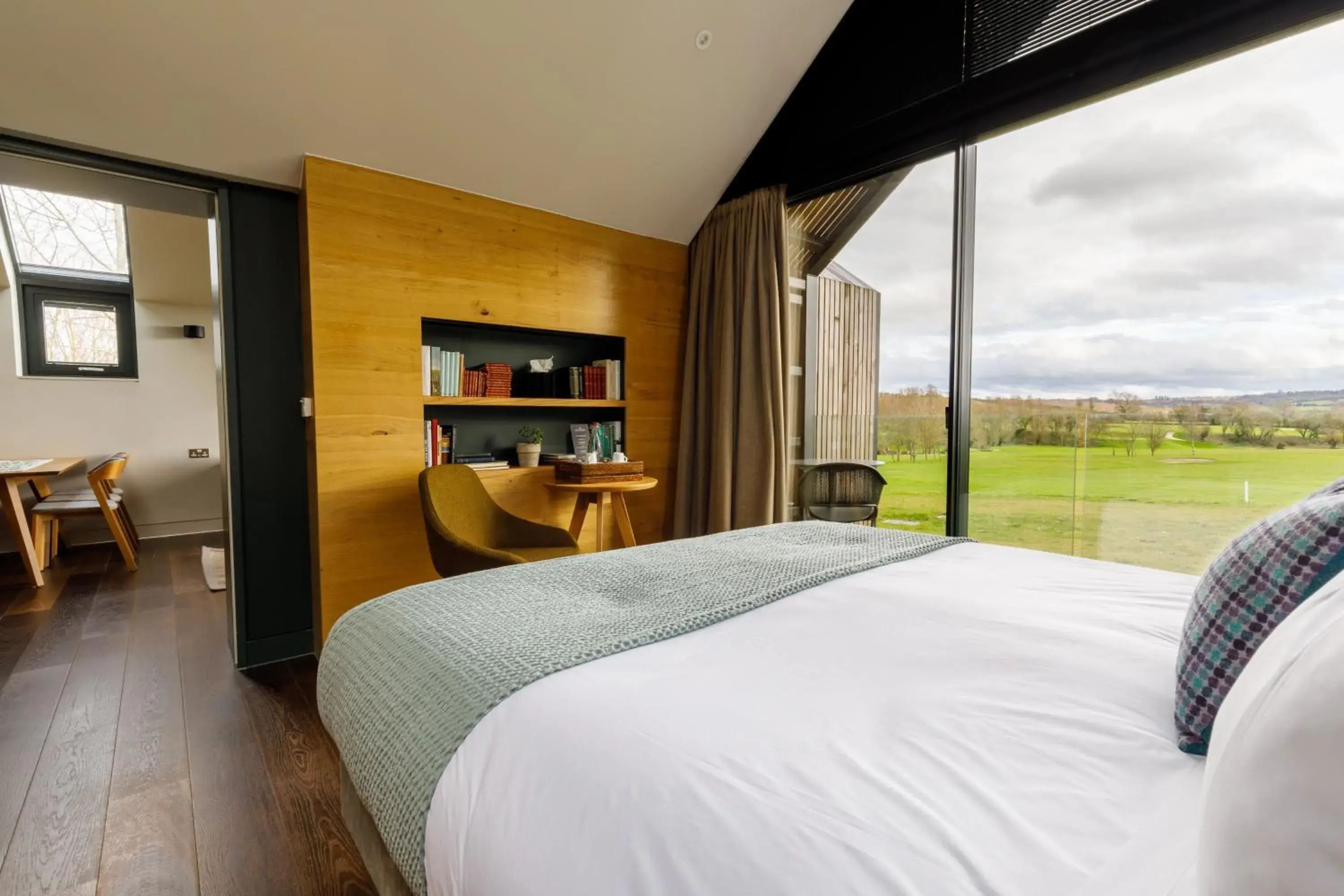 Bedroom, Bed in Feldon Valley
