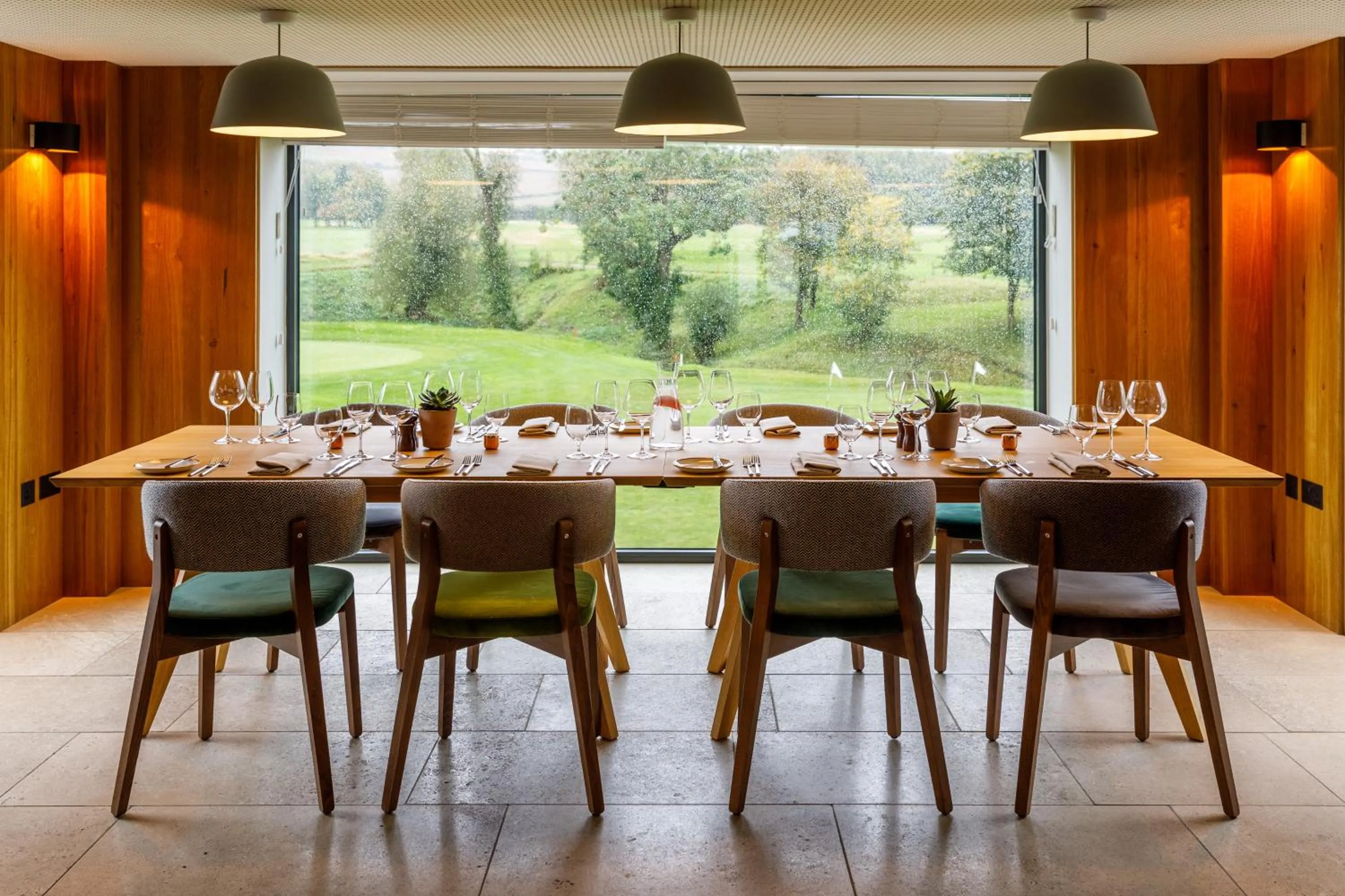 Restaurant/places to eat in Feldon Valley