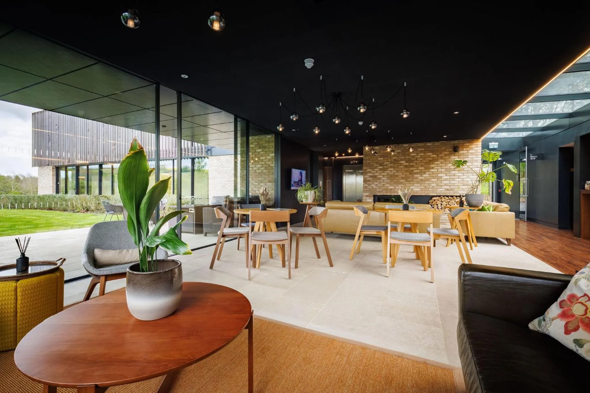 Lobby or reception in Feldon Valley