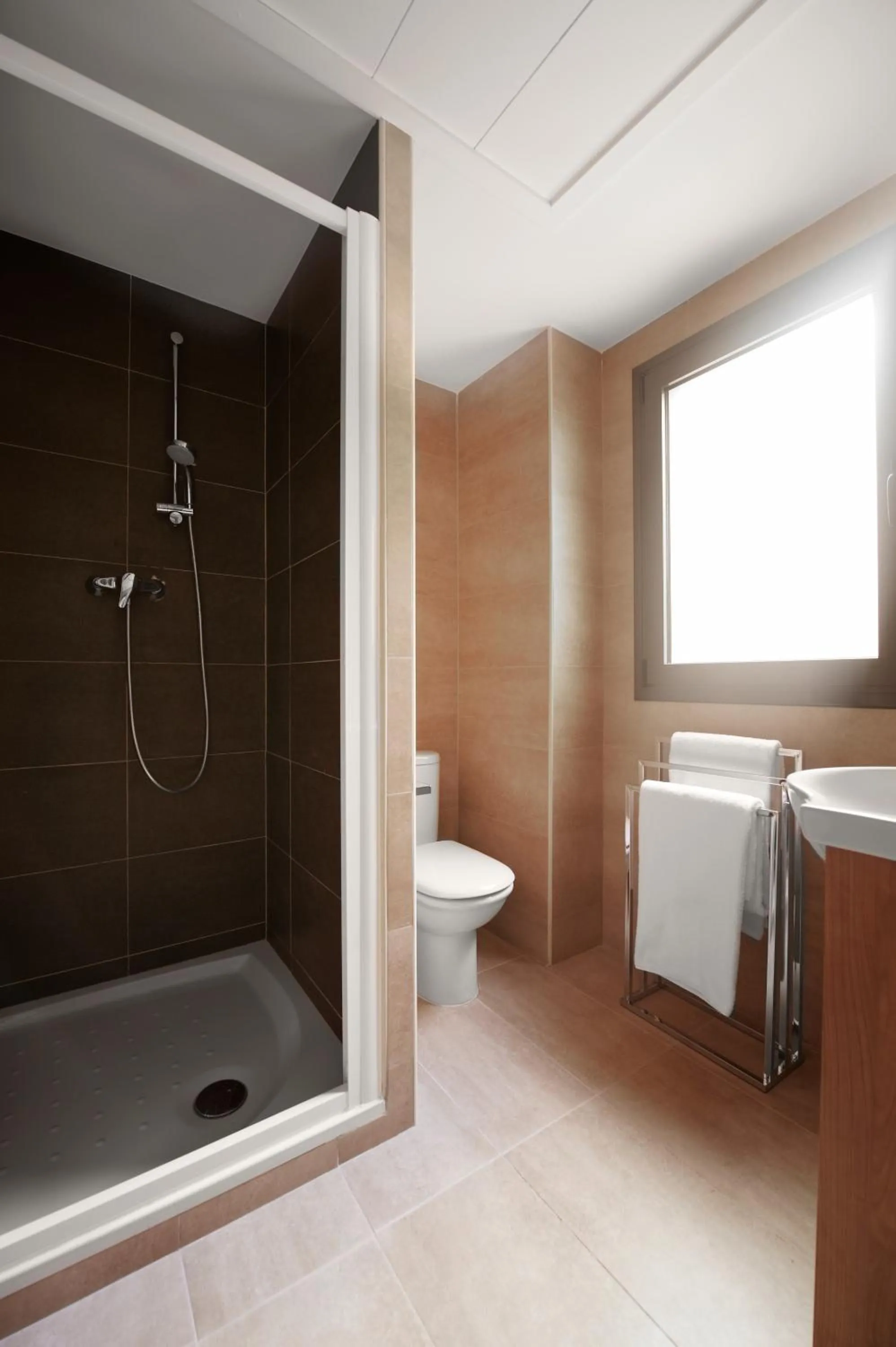 Shower in Barcelona Apartment Gran de Gràcia