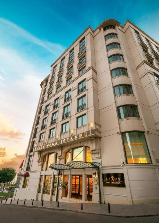 Quiet street view in Rixos Pera Istanbul