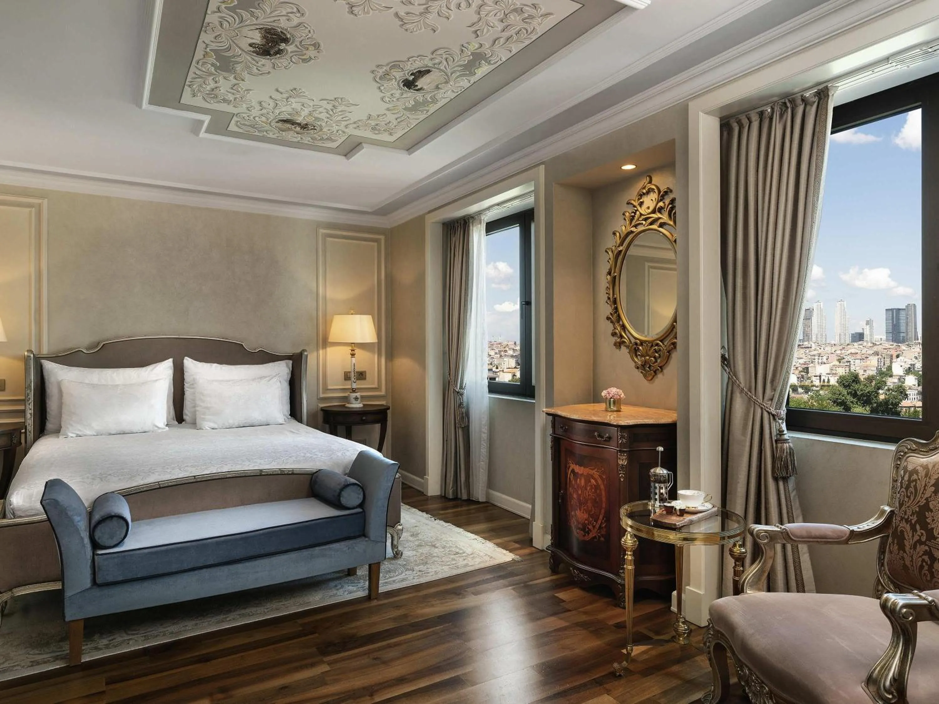 Bedroom, Bed in Rixos Pera Istanbul