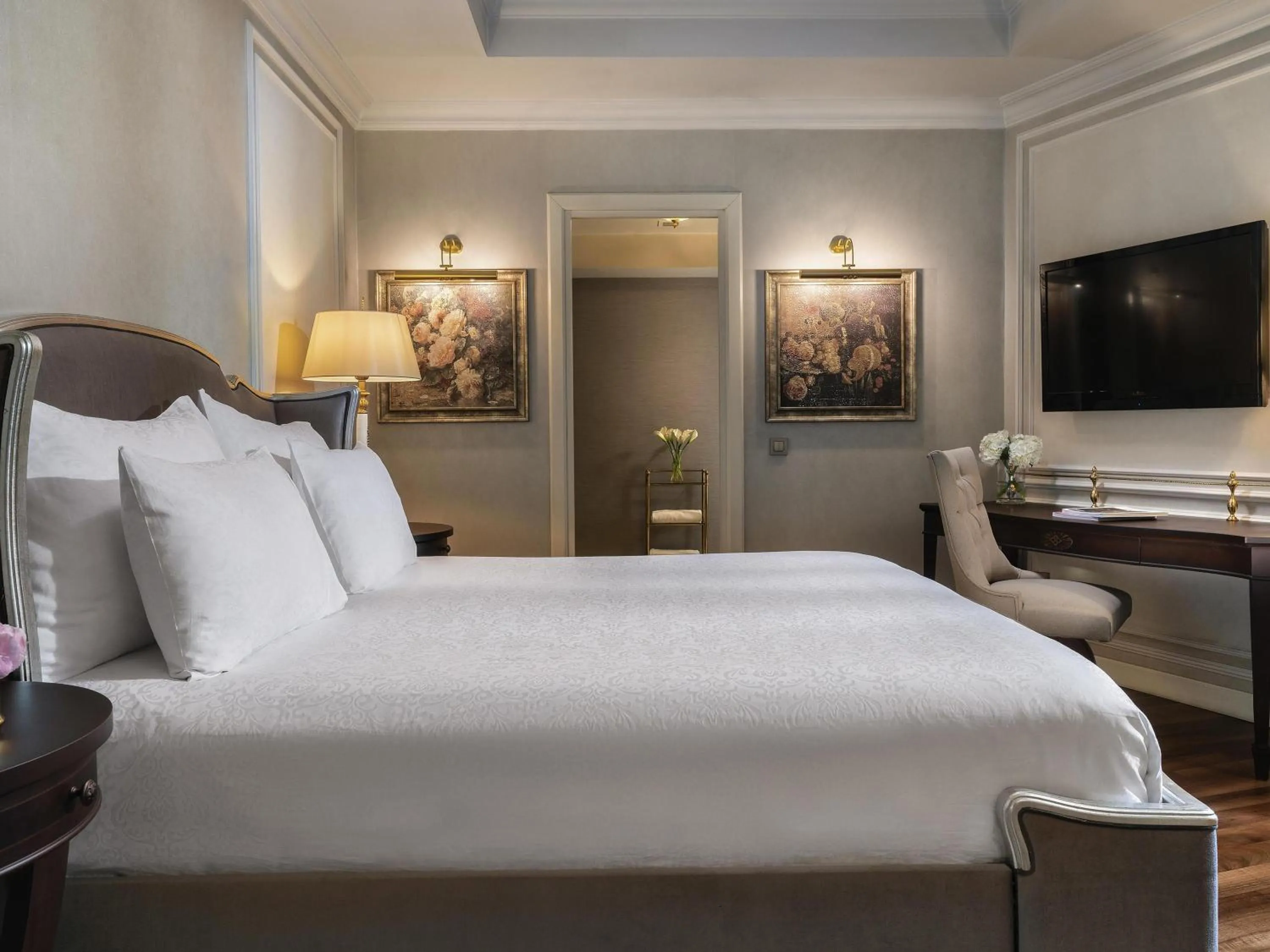 Bedroom, Bed in Rixos Pera Istanbul