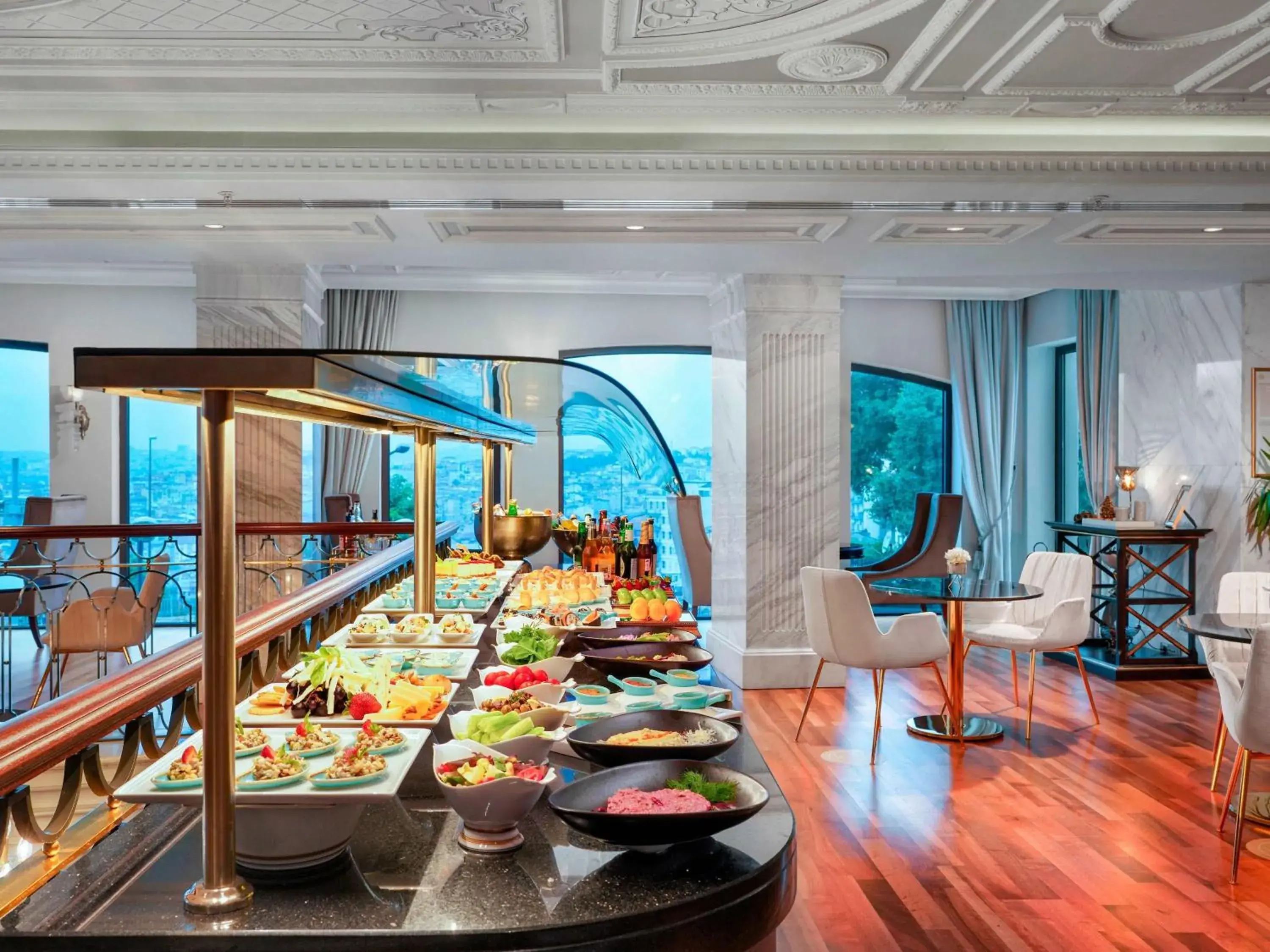 Restaurant/places to eat in Rixos Pera Istanbul Restaurant/places to eat in Rixos Pera Istanbul