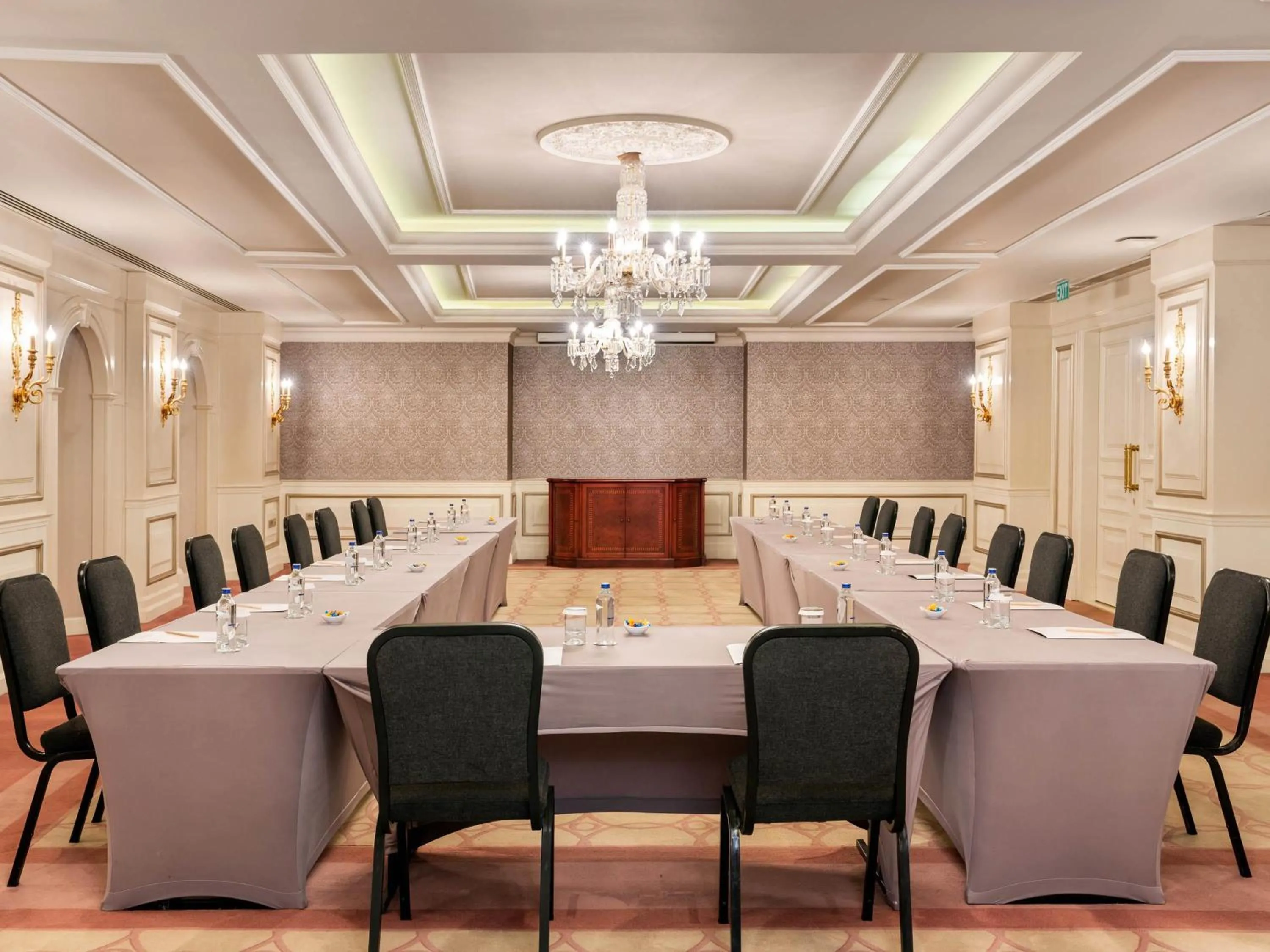 Meeting/conference room in Rixos Pera Istanbul