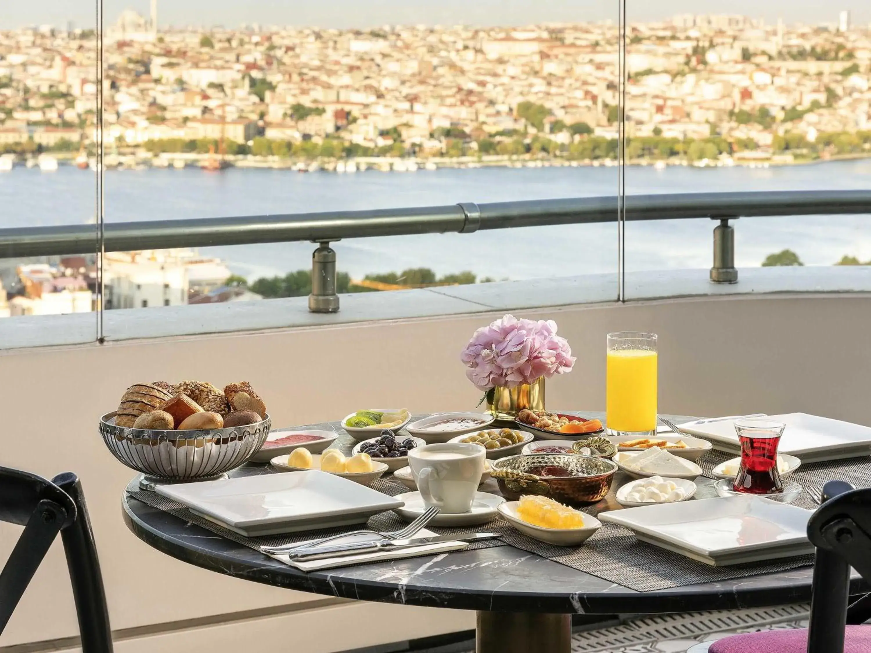 Property building in Rixos Pera Istanbul Property building in Rixos Pera Istanbul