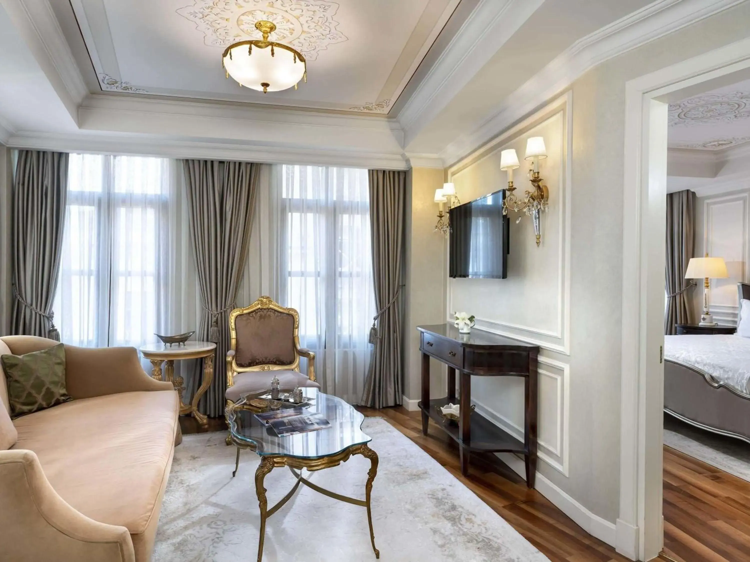 Bedroom, Bed in Rixos Pera Istanbul Bedroom, Bed in Rixos Pera Istanbul