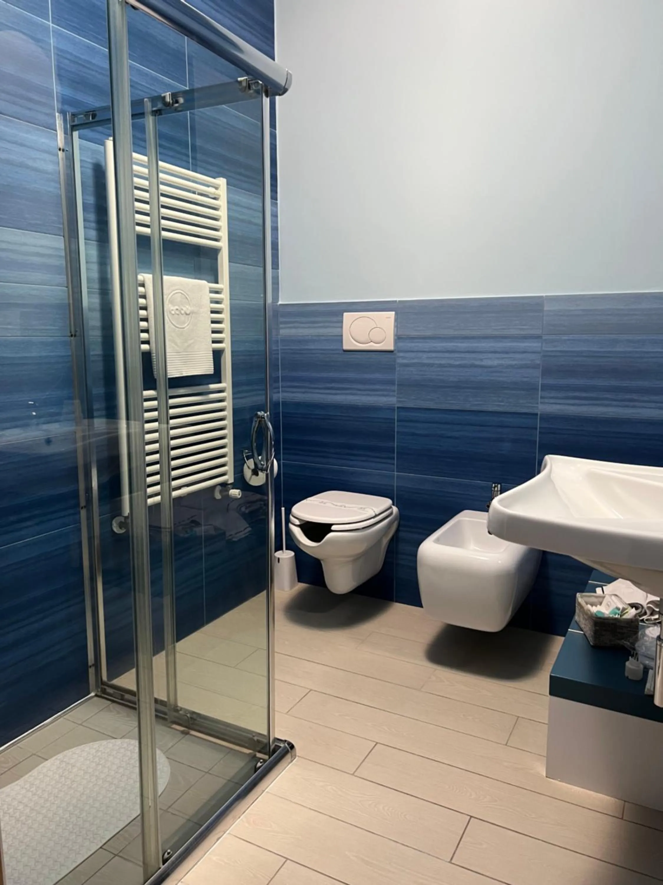 Shower in Tabù Hotel