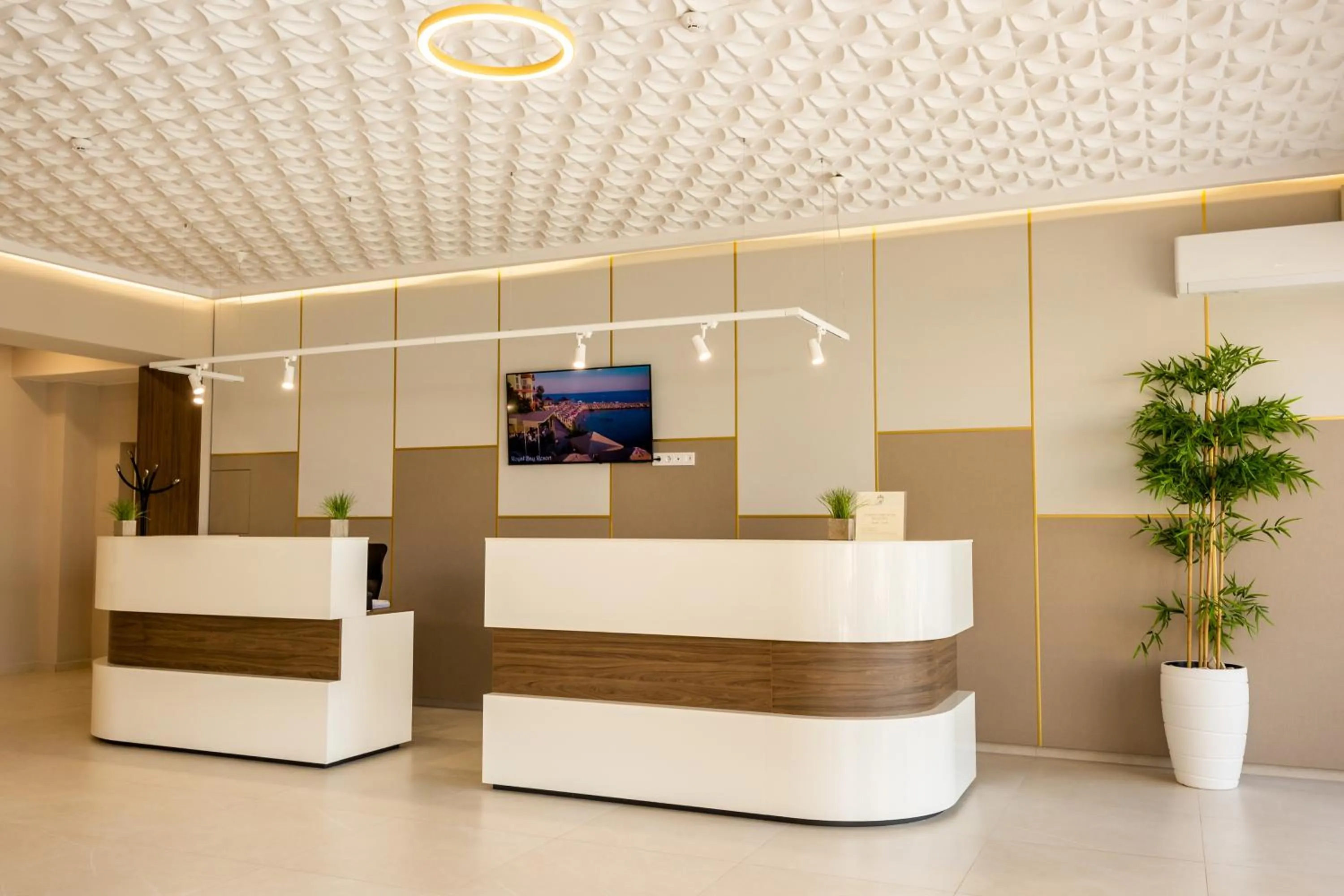 Lobby or reception in Royal Bay Resort & Aqua Park - All Inclusive and Free beach accsess