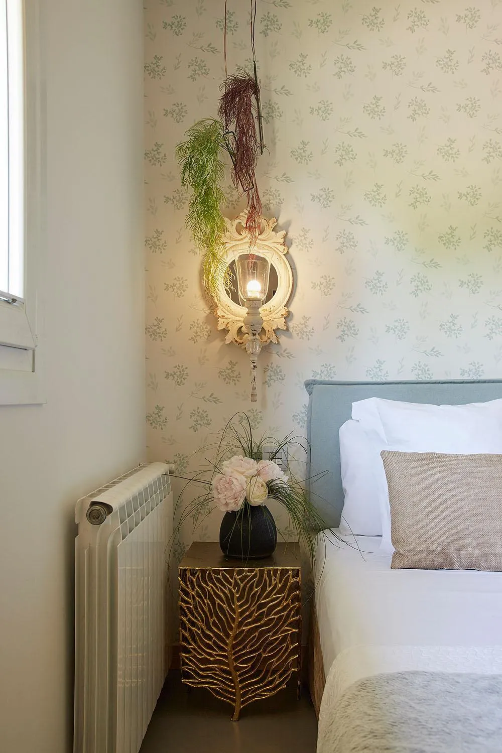 Photo of the whole room in Hotel Boutique Txanka Erreka PARKING INCLUIDO