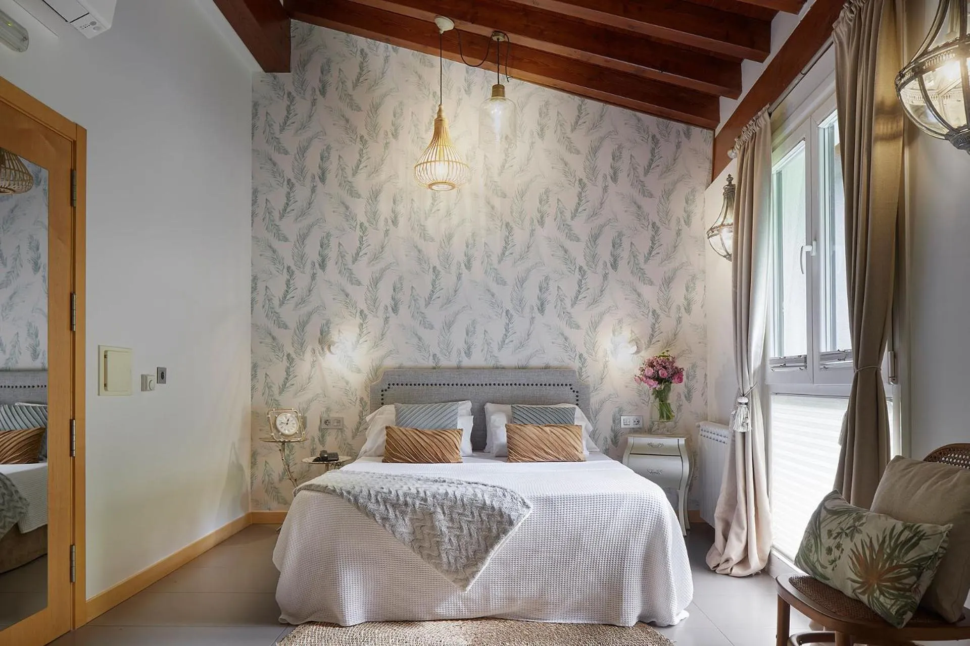 Bed in Hotel Boutique Txanka Erreka PARKING INCLUIDO