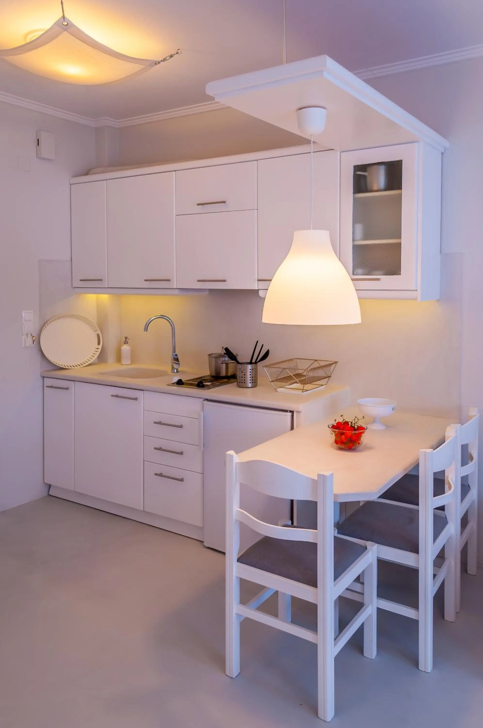 Kitchen or kitchenette in Milos Bay Suites