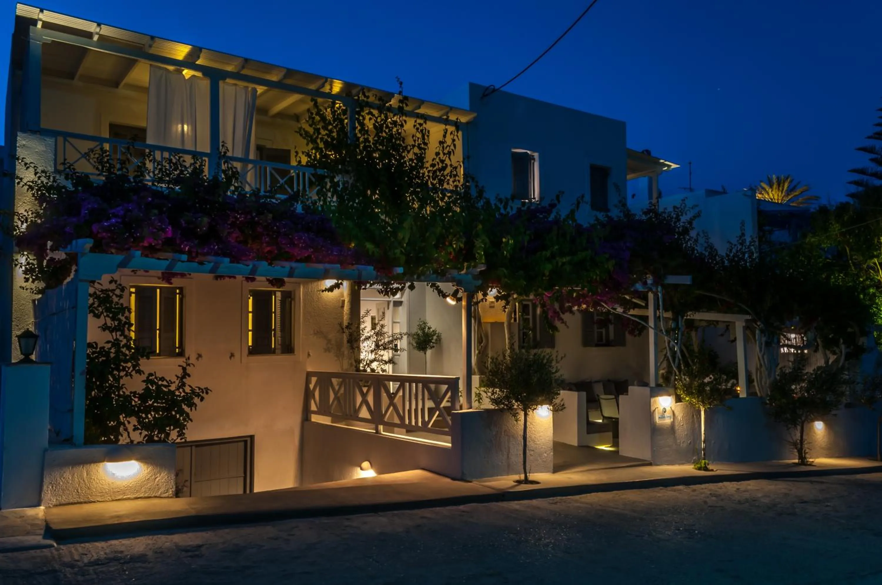 Facade/entrance in Milos Bay Suites