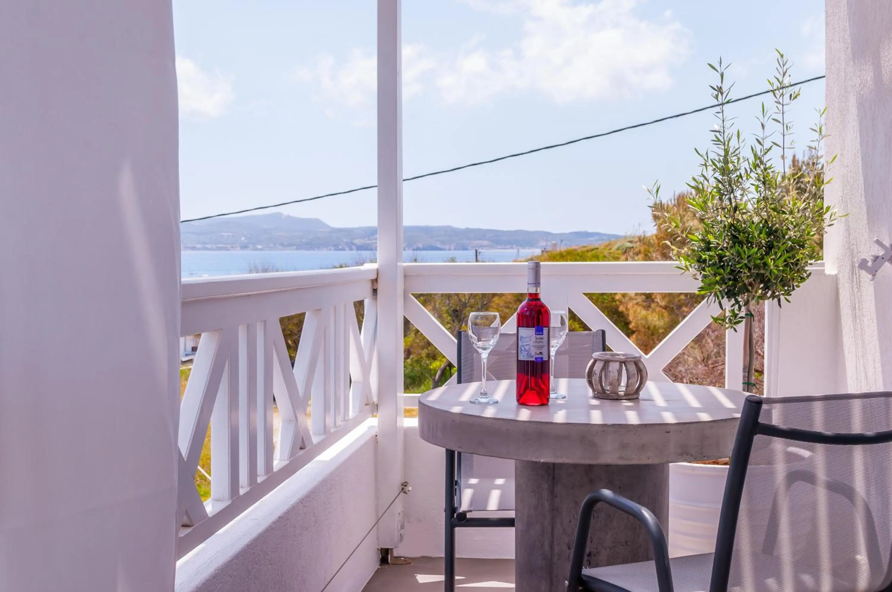 Balcony/Terrace in Milos Bay Suites