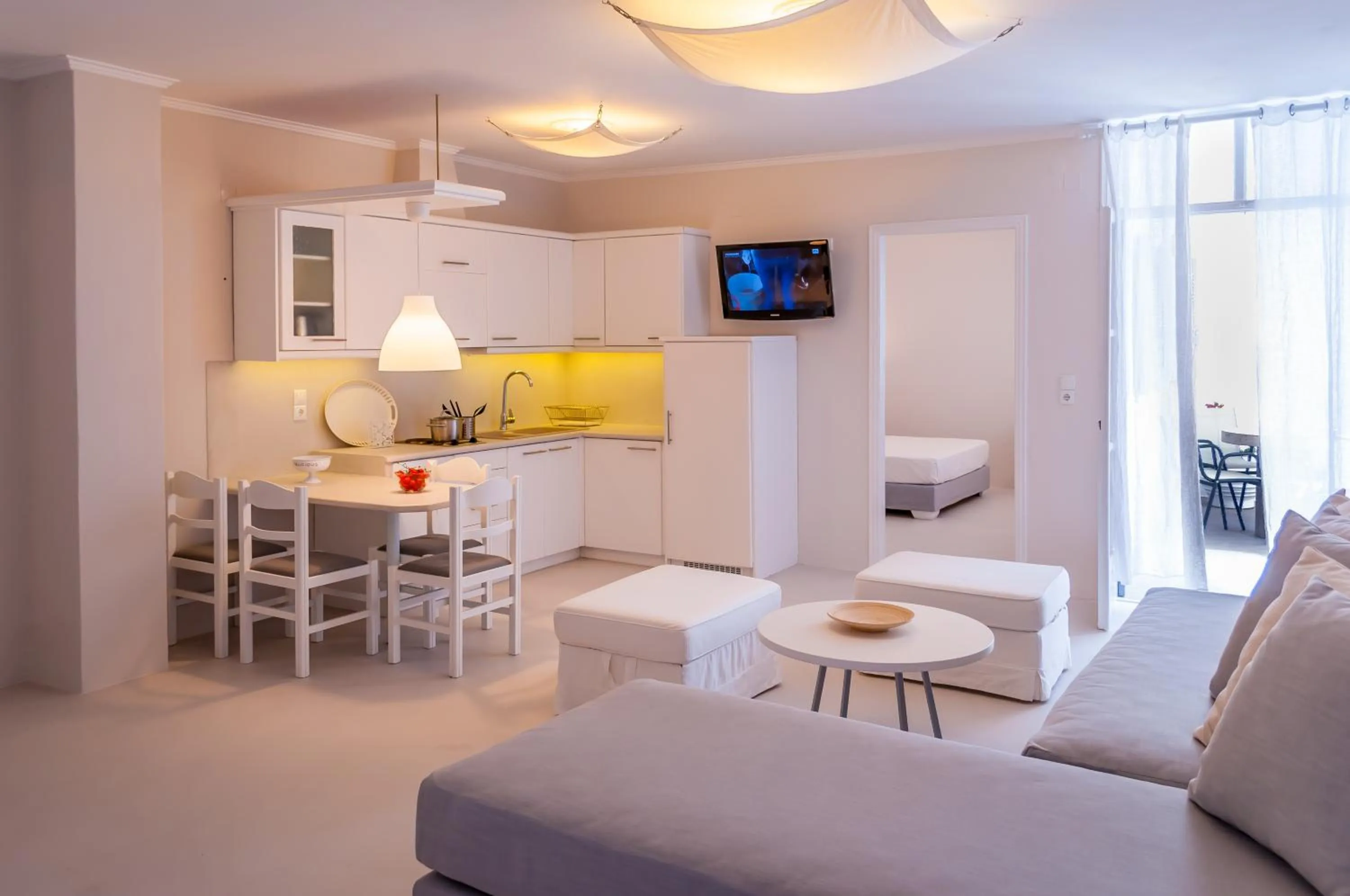 TV and multimedia in Milos Bay Suites