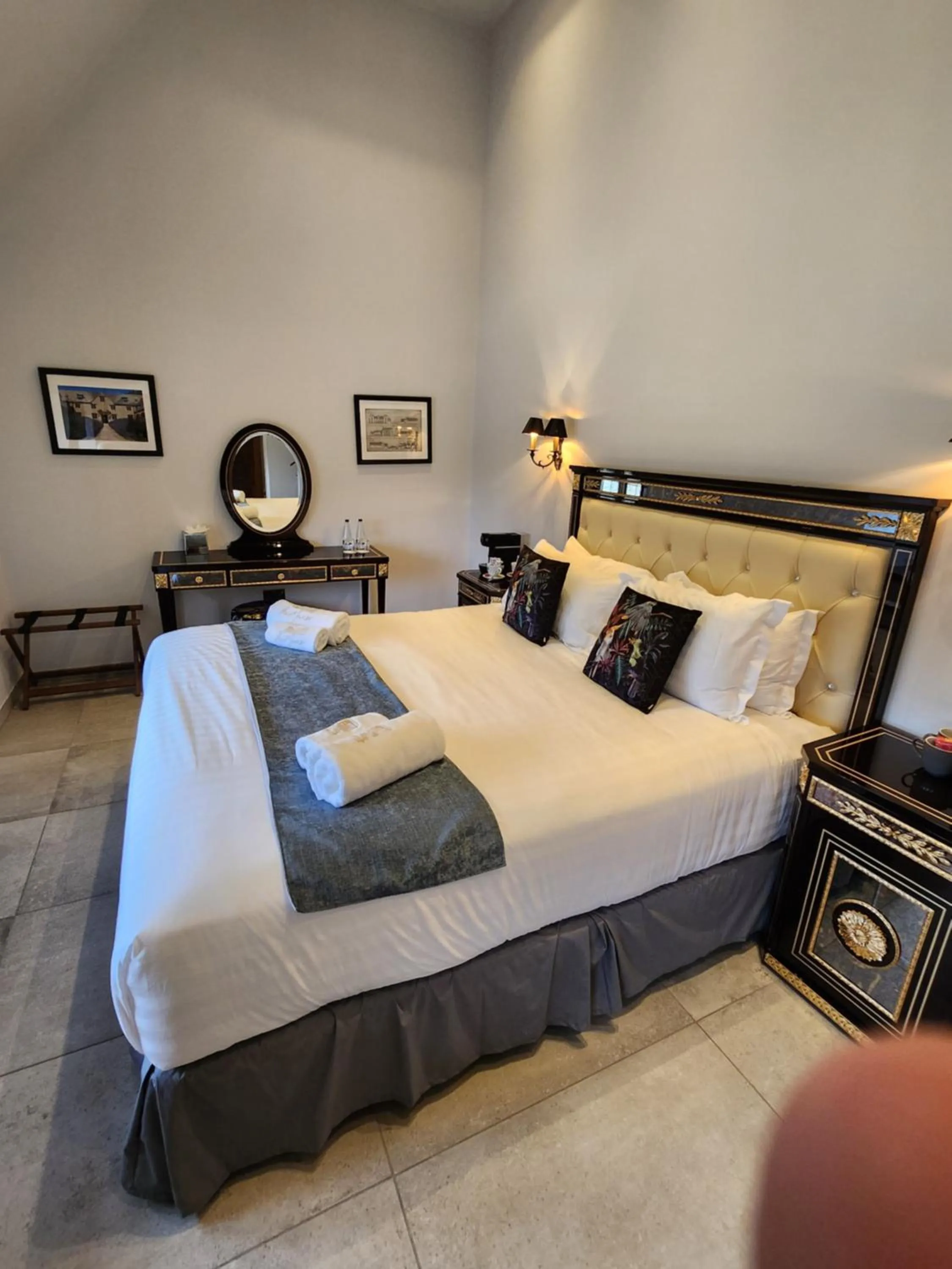 Bed in Weston Manor Hotel