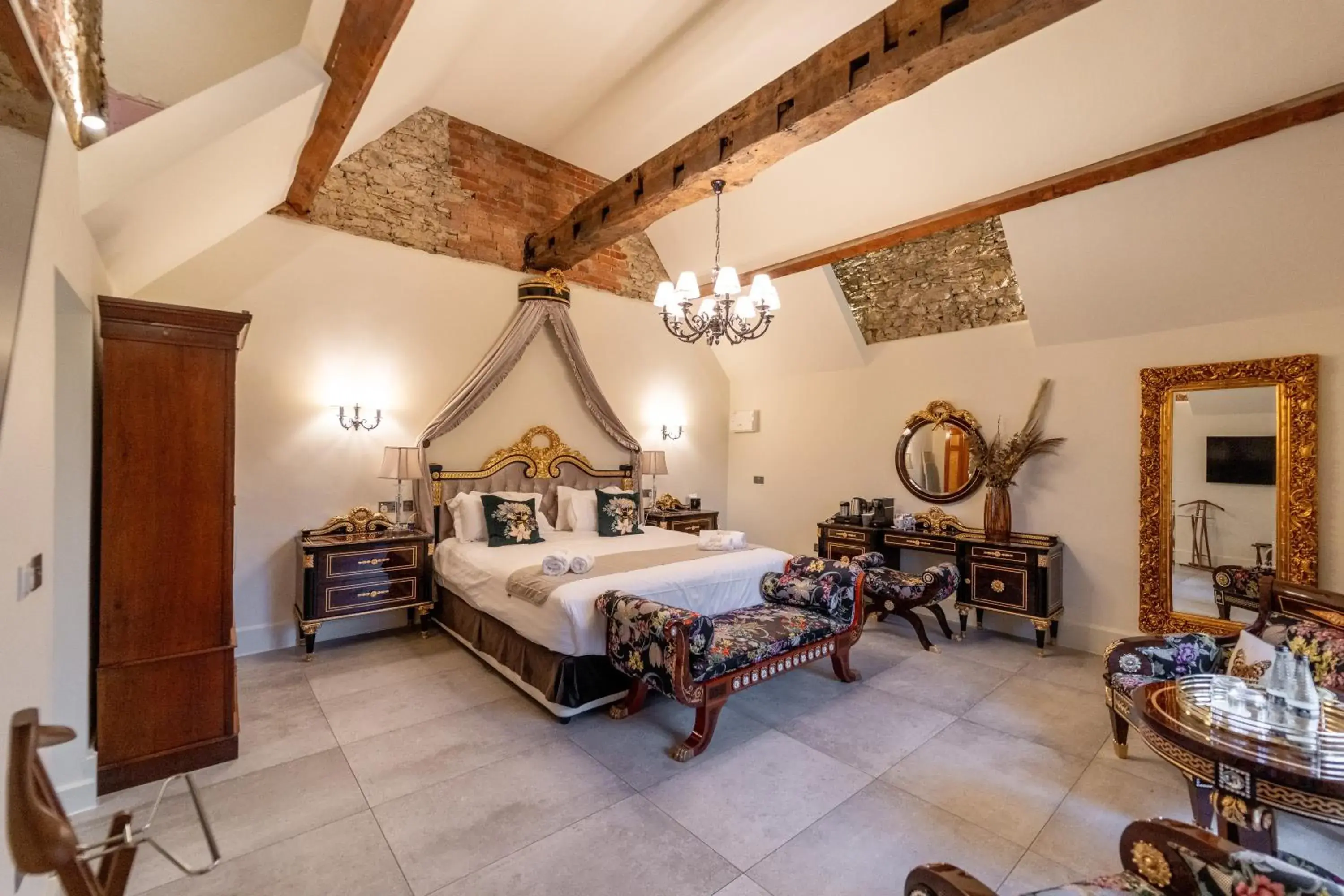 Bed in Weston Manor Hotel Bed in Weston Manor Hotel