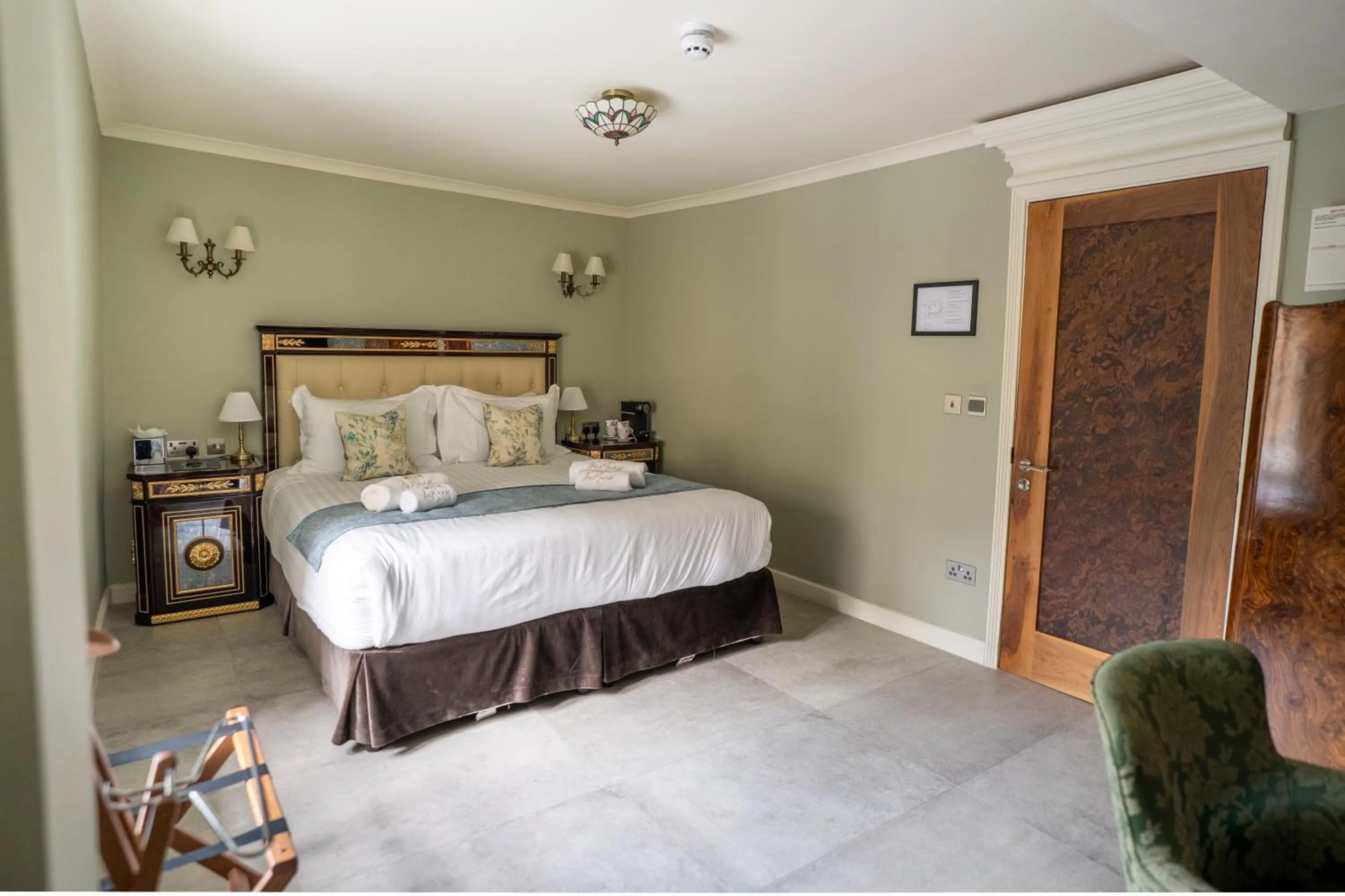 Bed in Weston Manor Hotel