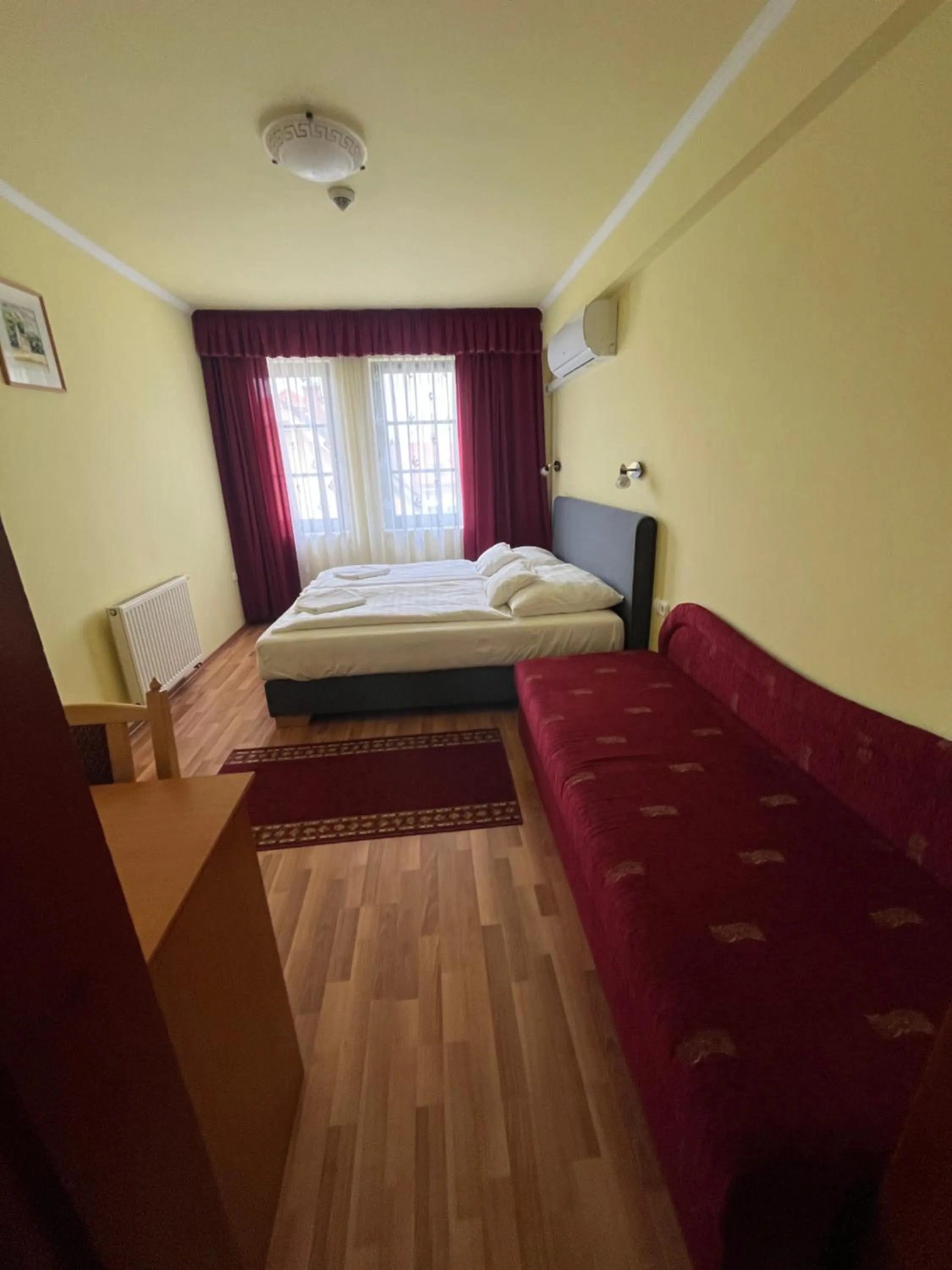 Bed in Rábensteiner Panzió
