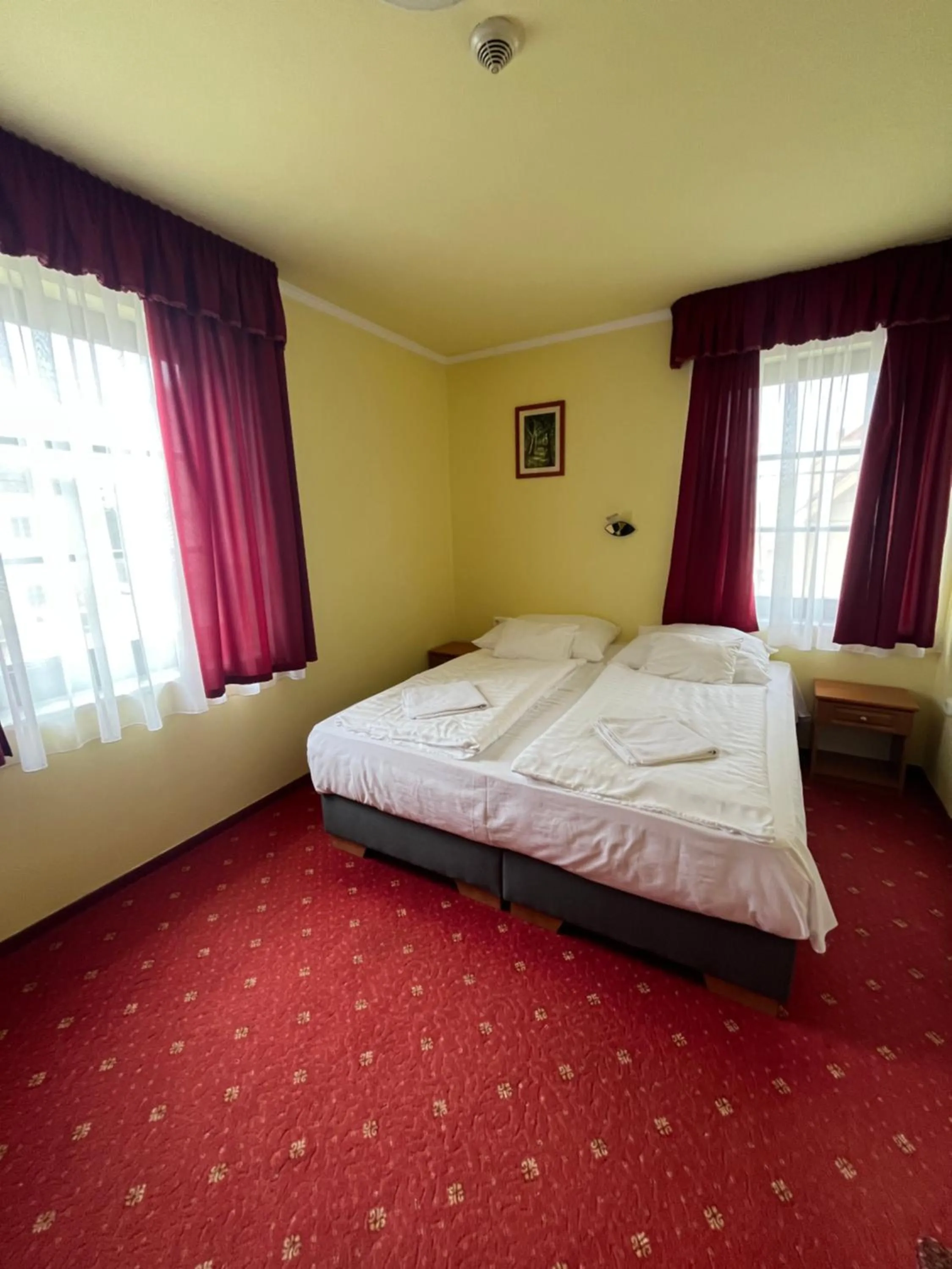 Bed in Rábensteiner Panzió