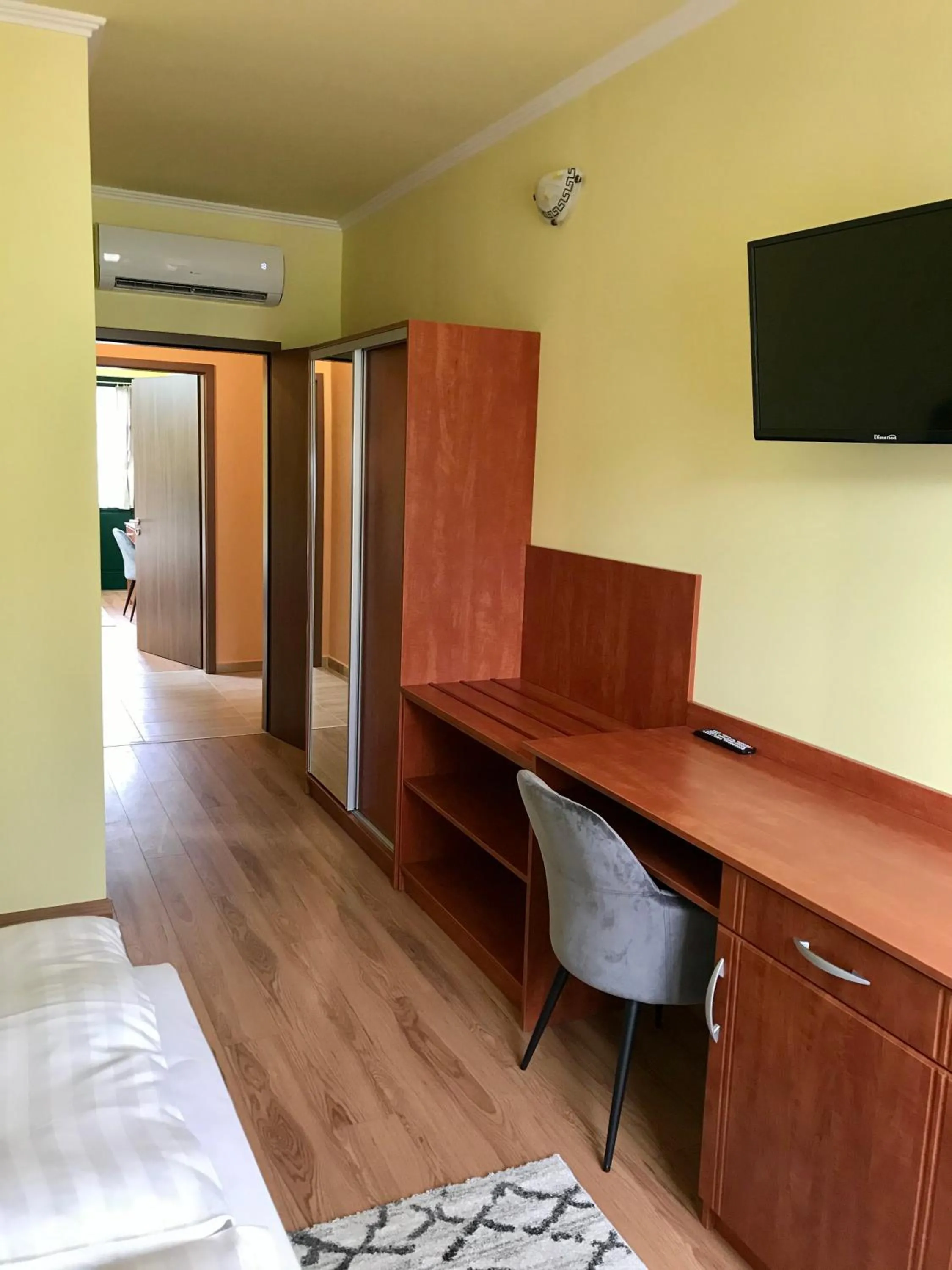 Photo of the whole room, Bed in Rábensteiner Panzió