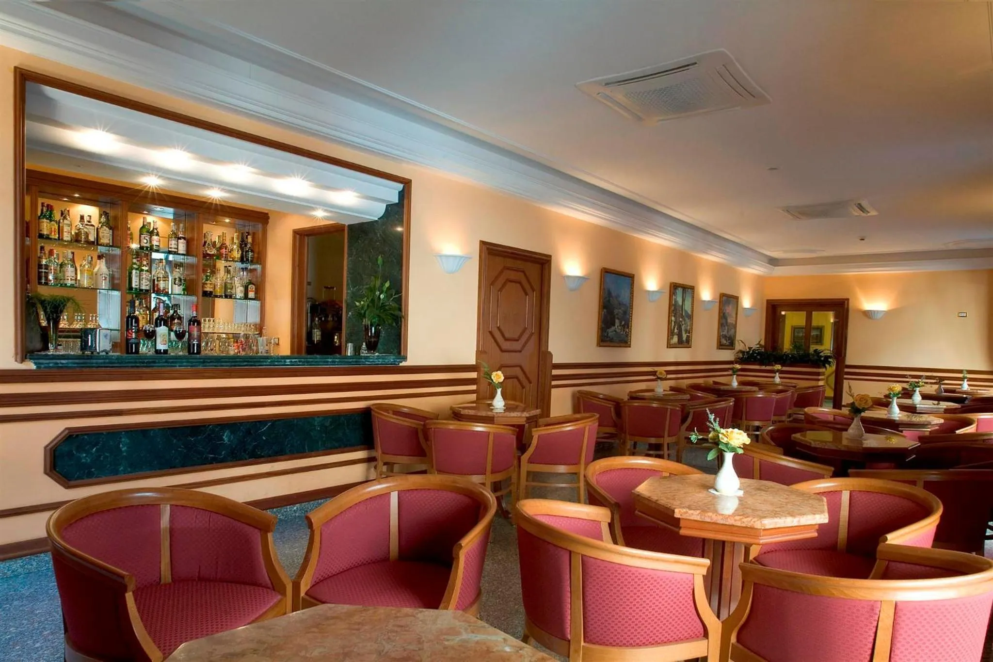 Lounge or bar in Hotel Ascot Sorrento