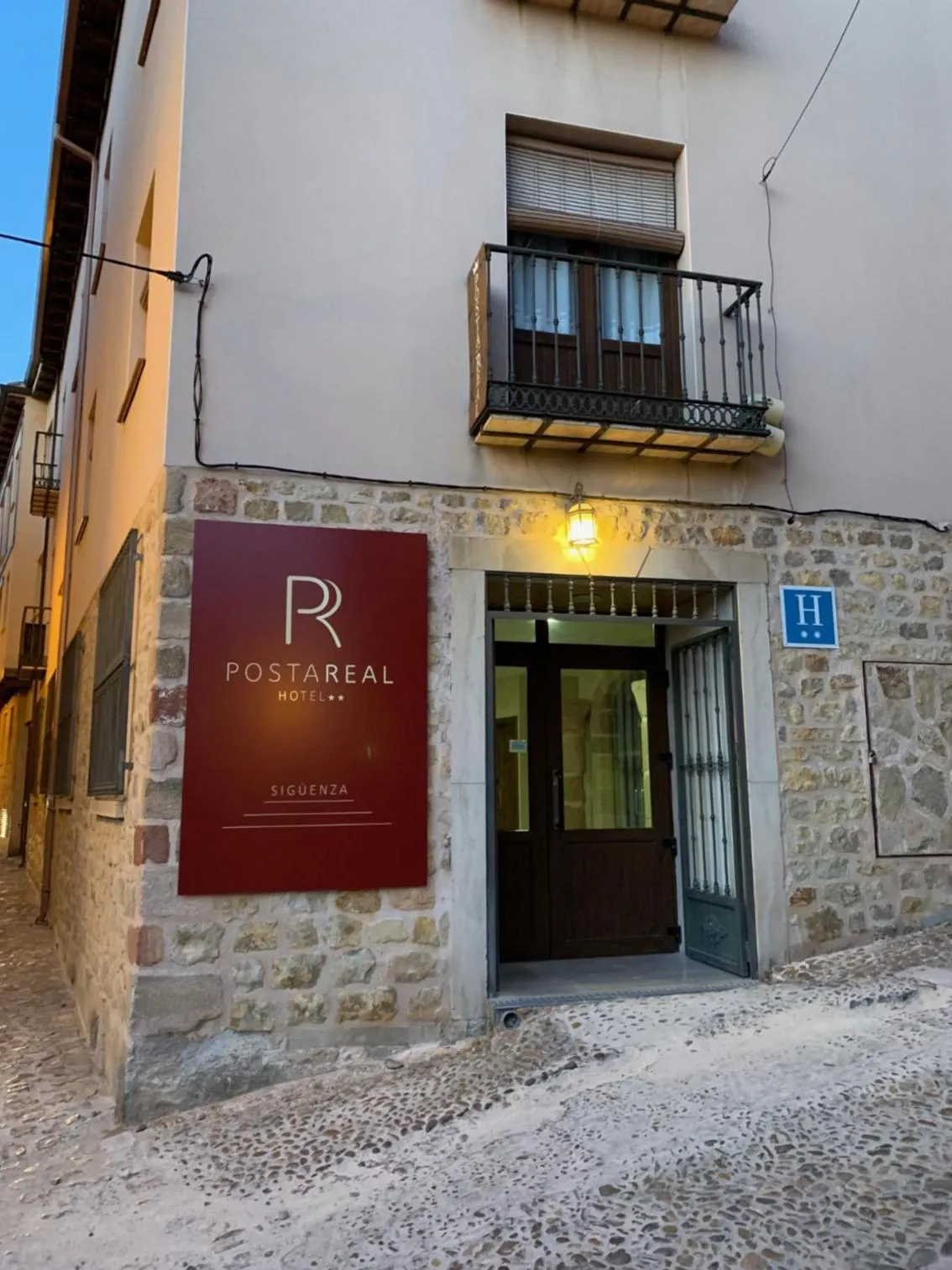 Property building in Hotel Posta Real