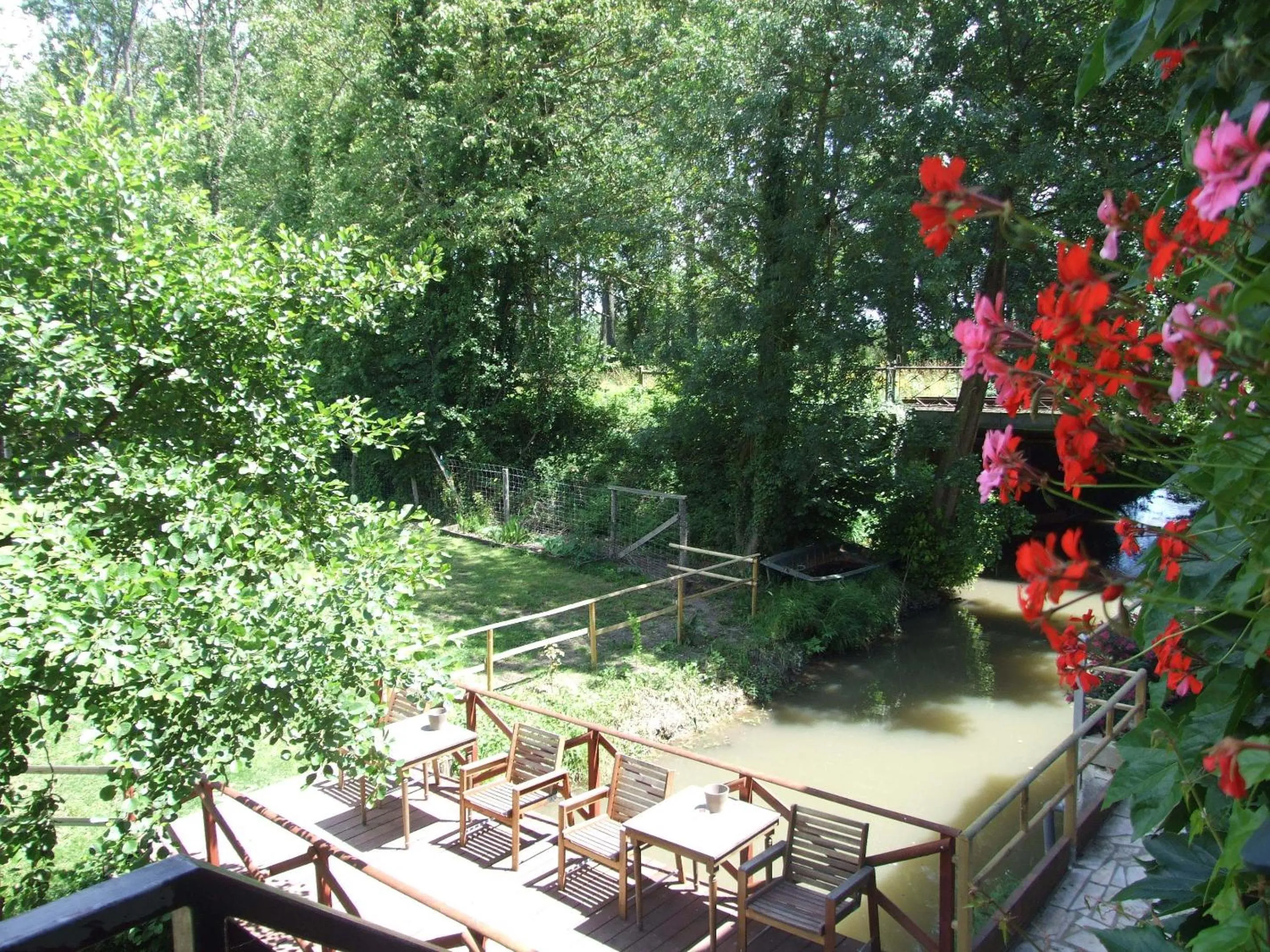 River view in Chambres d'hotes du Port Gautier