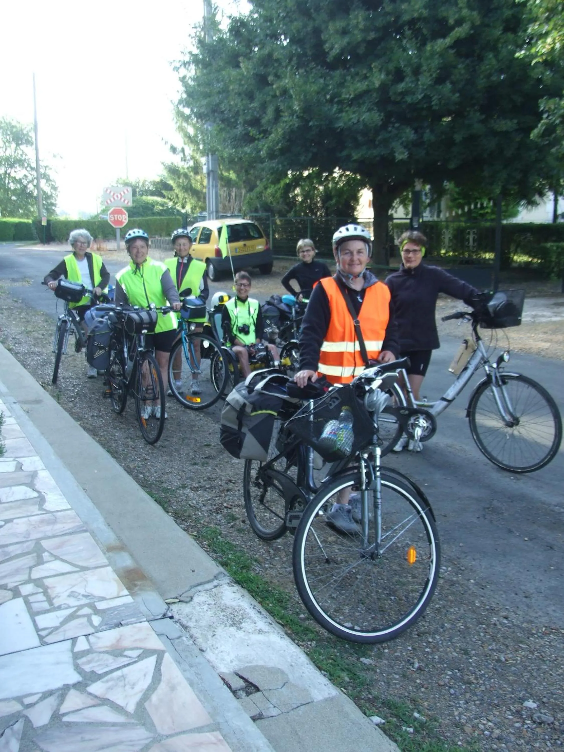 People in Chambres d'hotes du Port Gautier