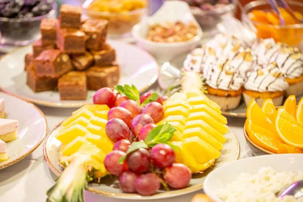 Restaurant/places to eat in Park-Hotel Golosievo