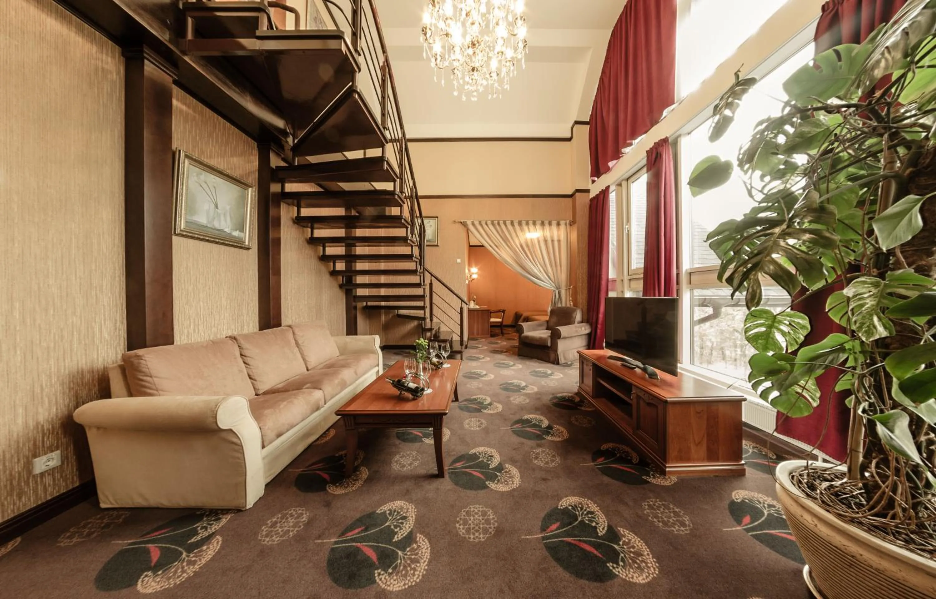 Photo of the whole room in Park-Hotel Golosievo