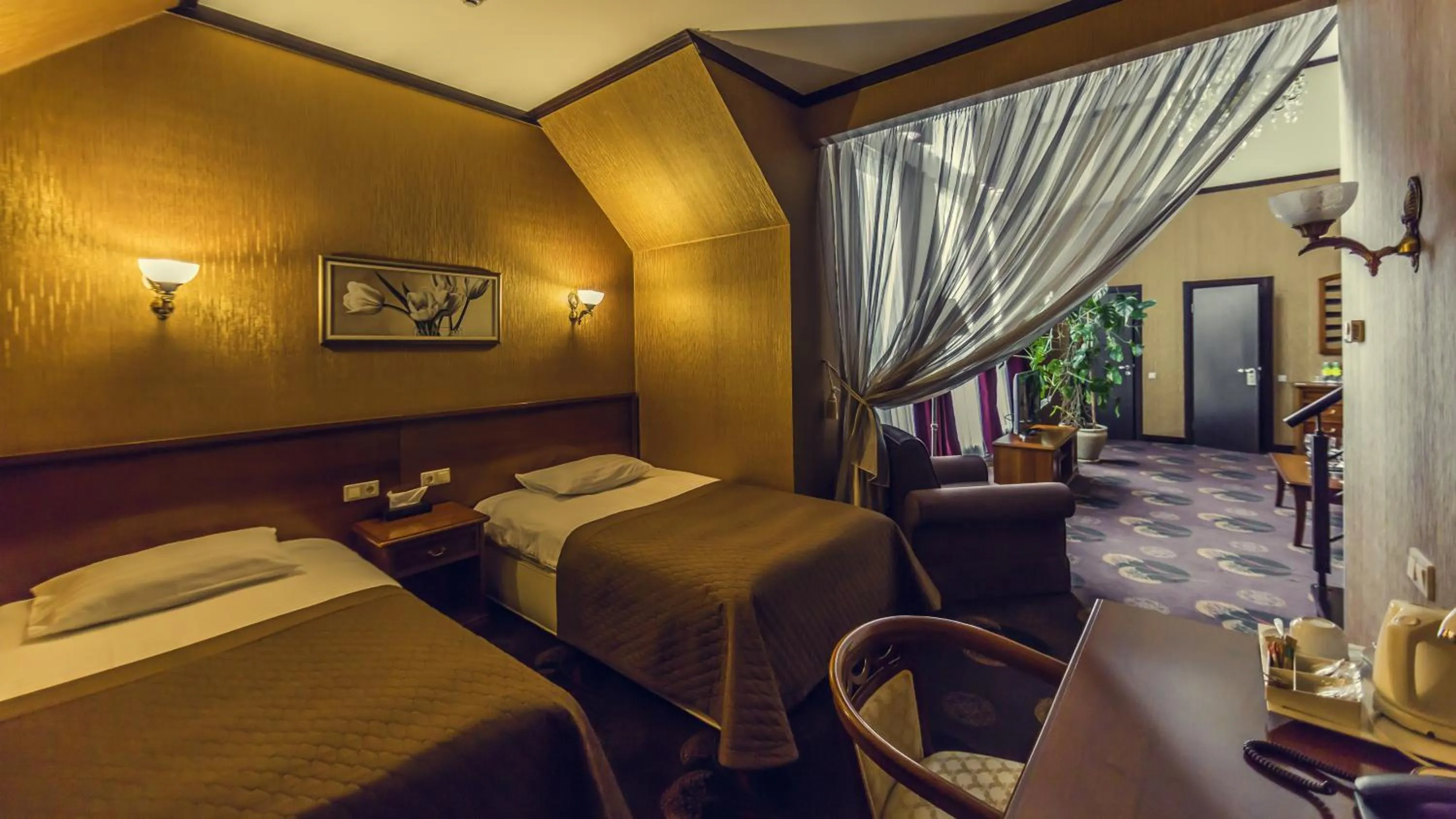 Photo of the whole room, Bed in Park-Hotel Golosievo