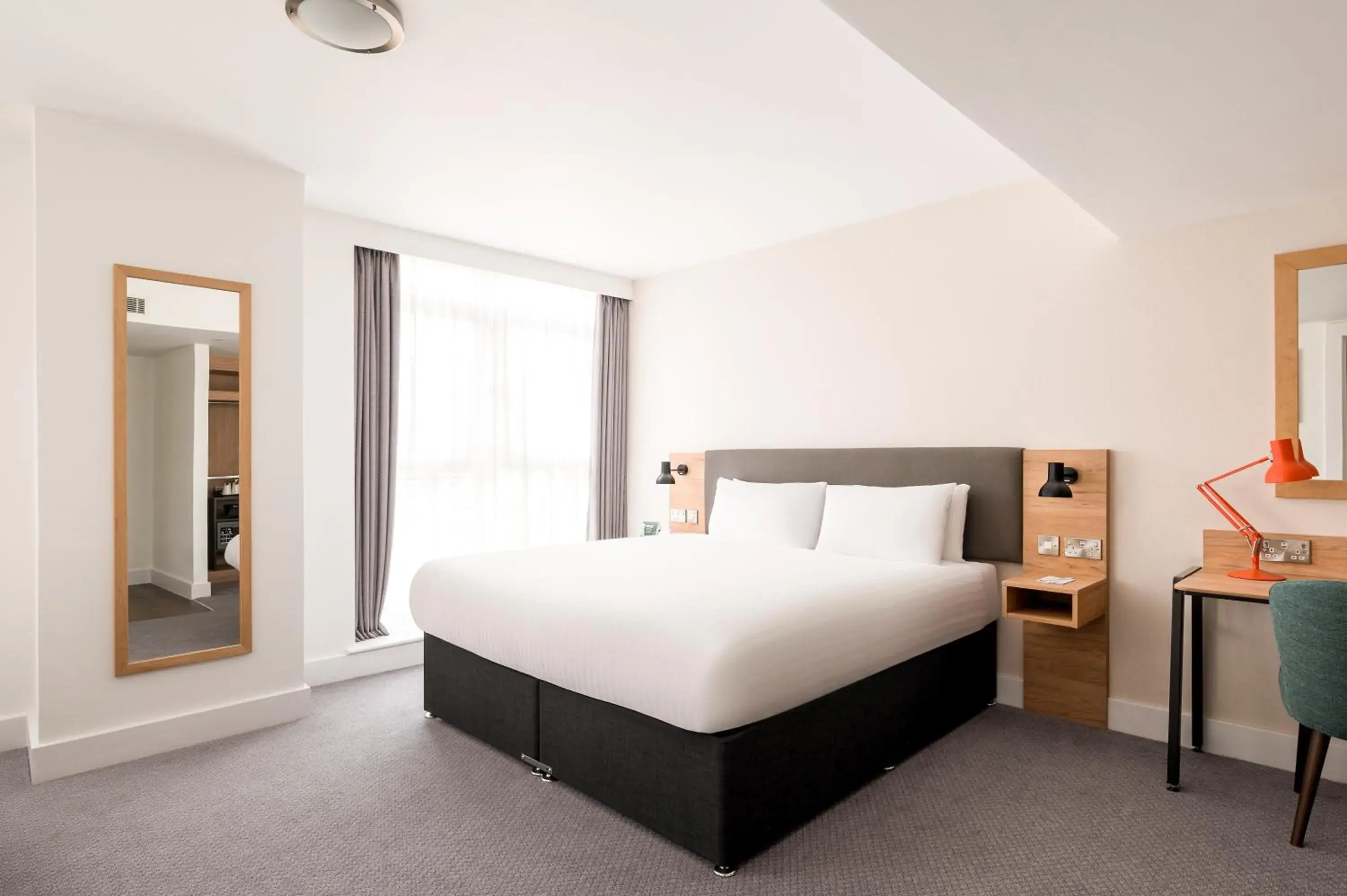 Premium King Room in Holiday Inn Birmingham City by IHG Premium King Room in Holiday Inn Birmingham City by IHG