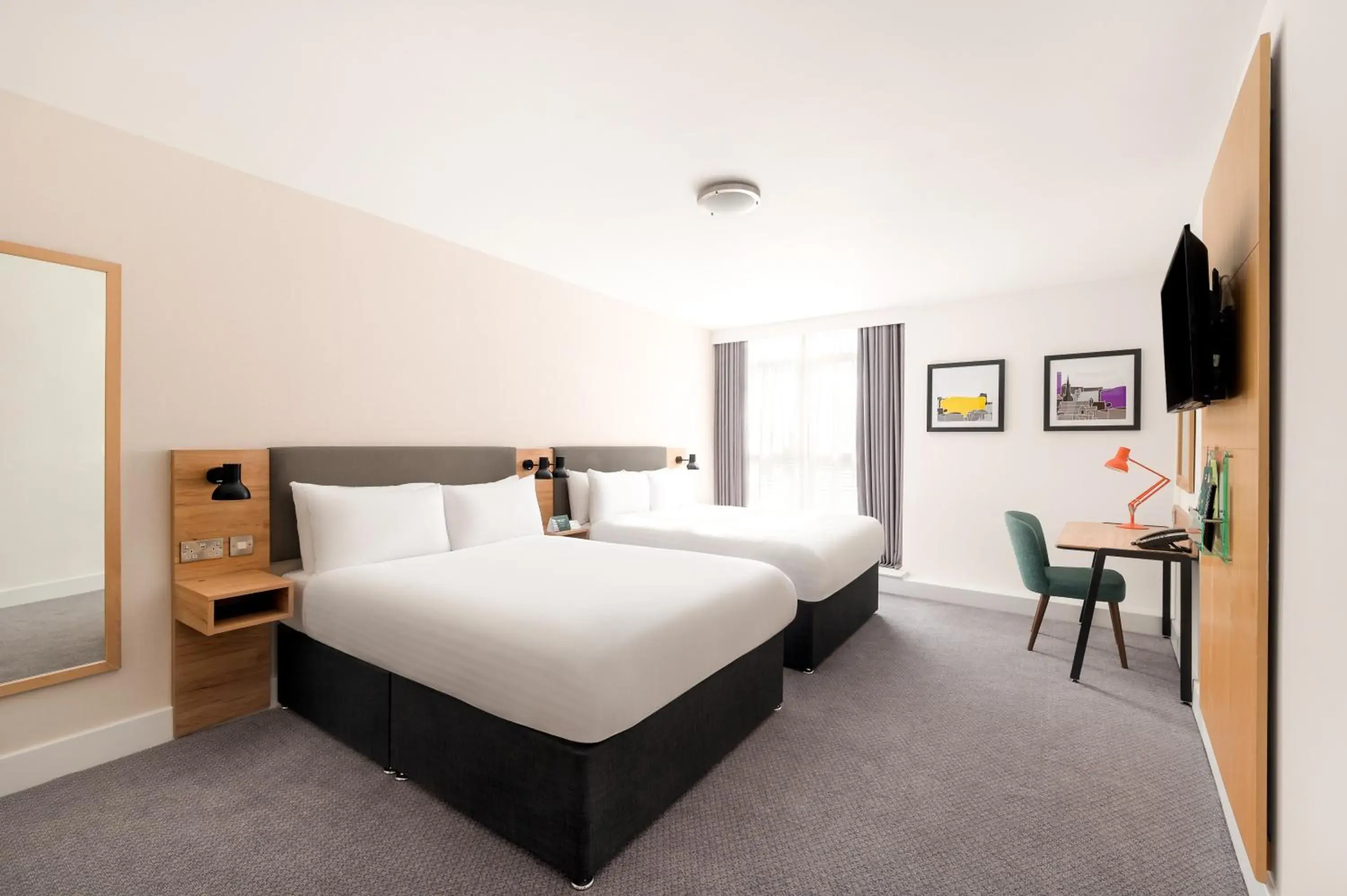 Premium Double Room with Two Double Beds in Holiday Inn Birmingham City by IHG Premium Double Room with Two Double Beds in Holiday Inn Birmingham City by IHG